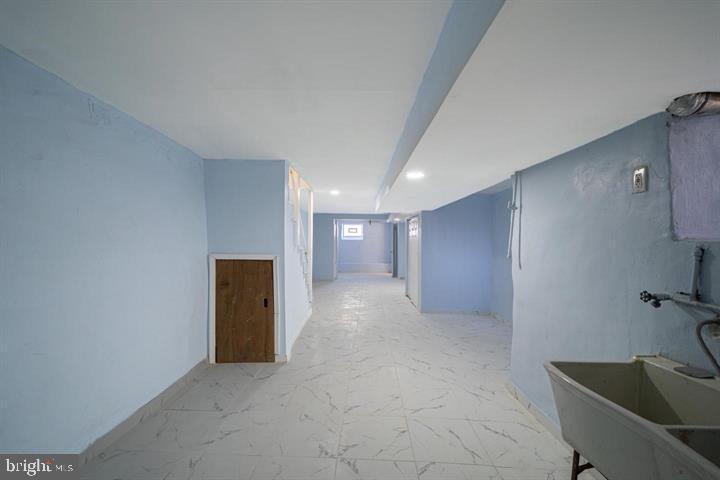 OLNEY (EAST) - Residential