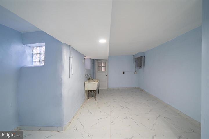 OLNEY (EAST) - Residential