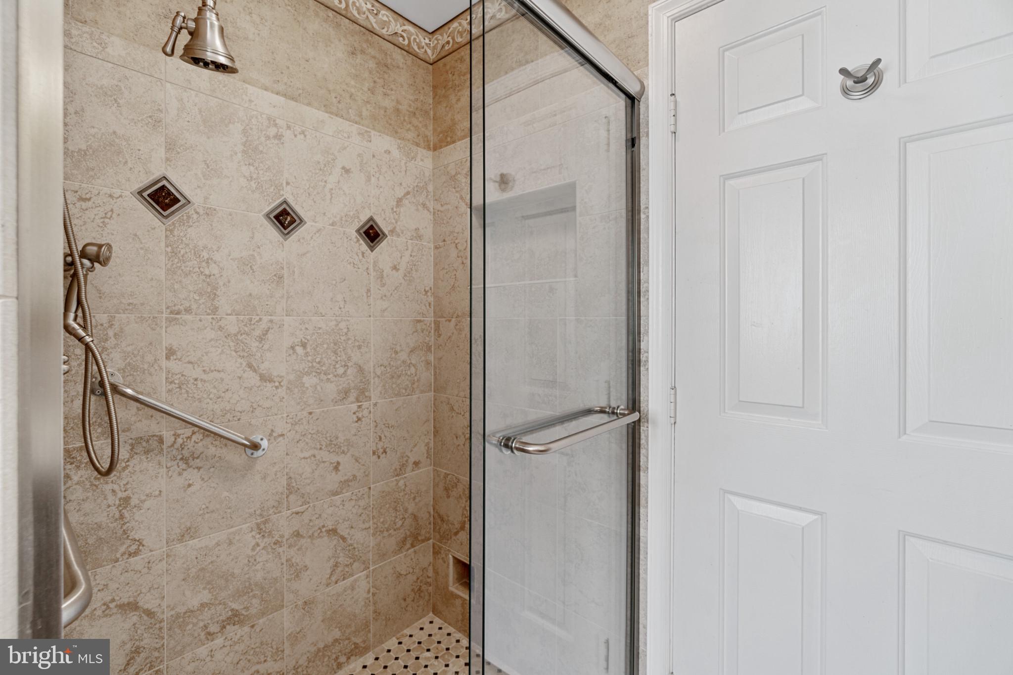 HERITAGE HARBOUR - Residential