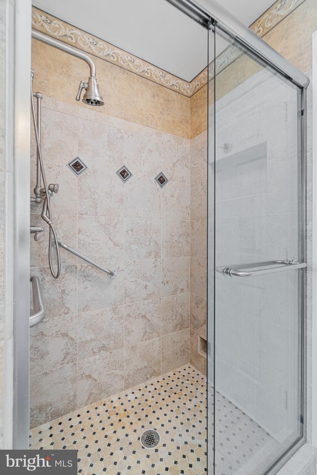 HERITAGE HARBOUR - Residential