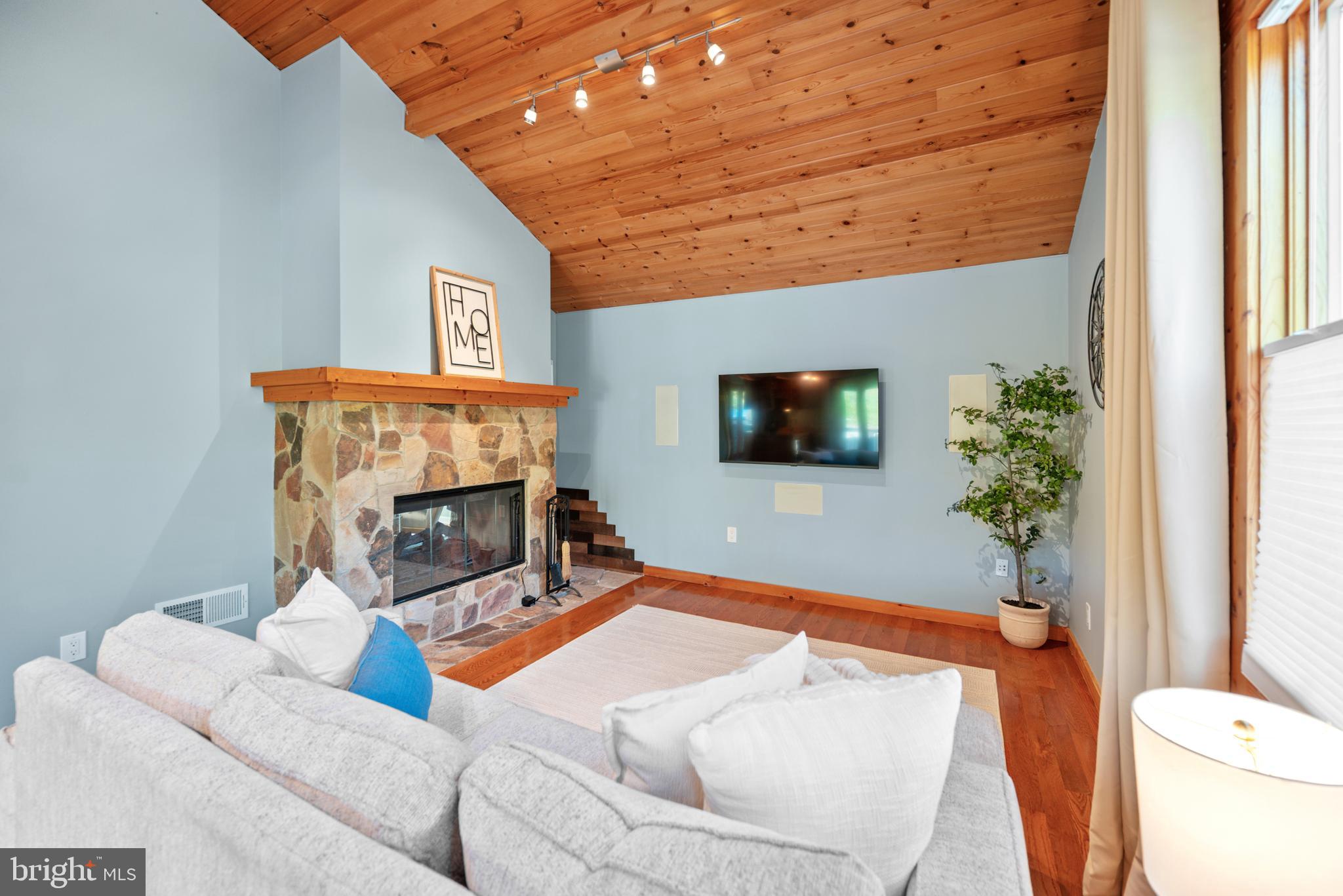 ANNAPOLIS - Residential