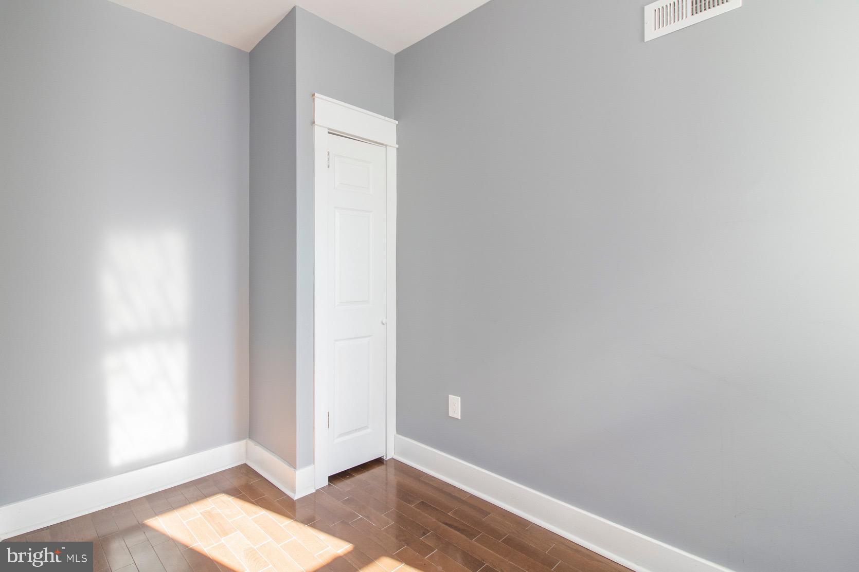 STRAWBERRY MANSION - Residential Lease