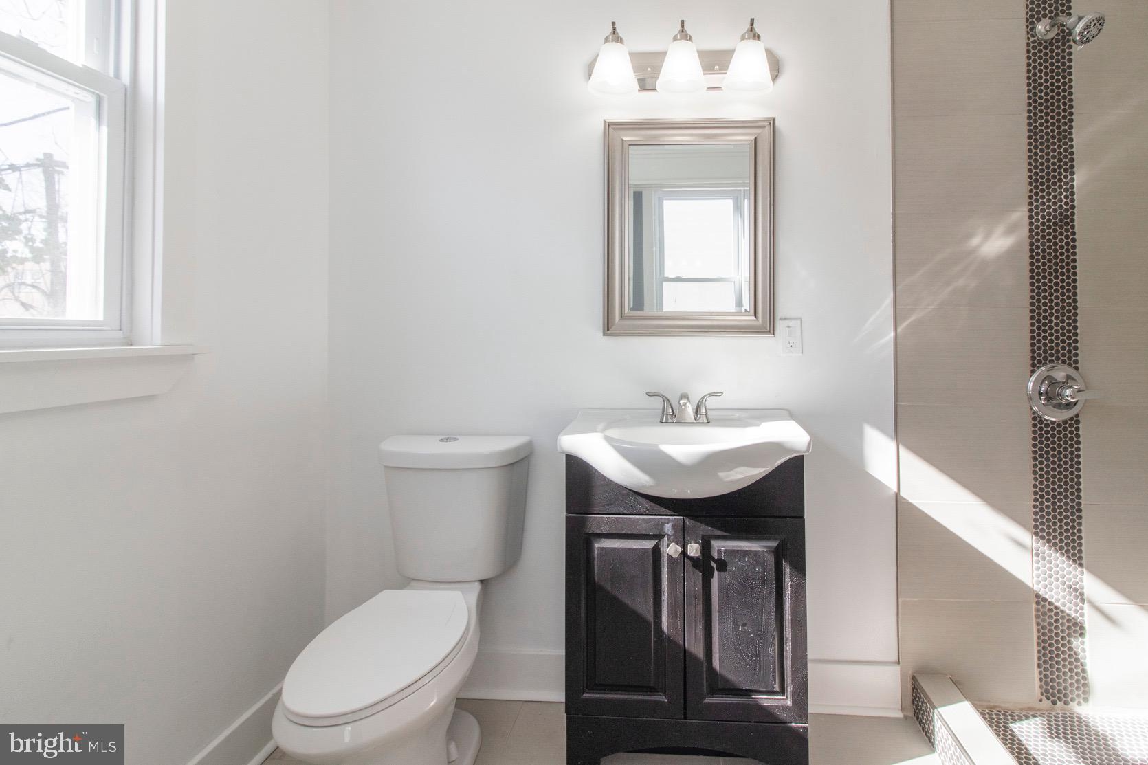 STRAWBERRY MANSION - Residential Lease