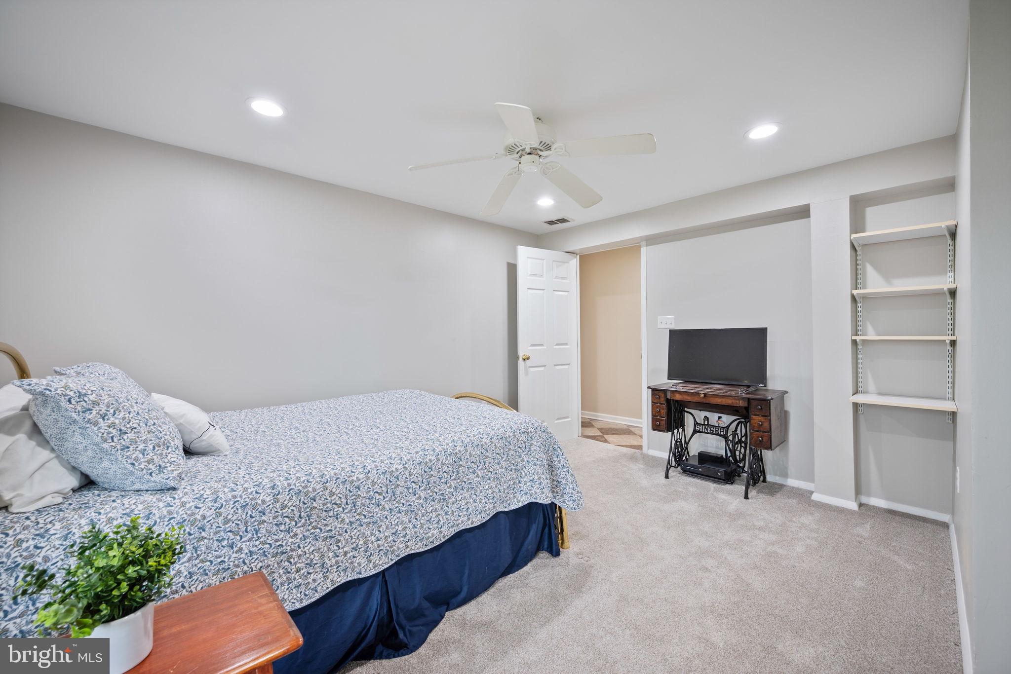 SUMMIT RIDGE - Residential