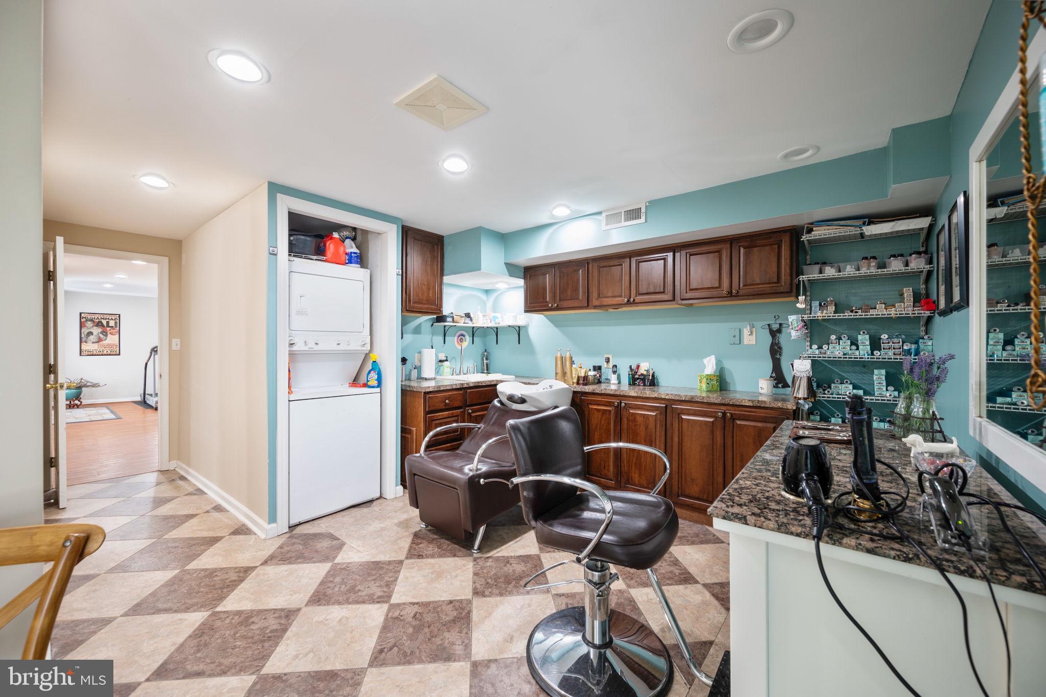 SUMMIT RIDGE - Residential