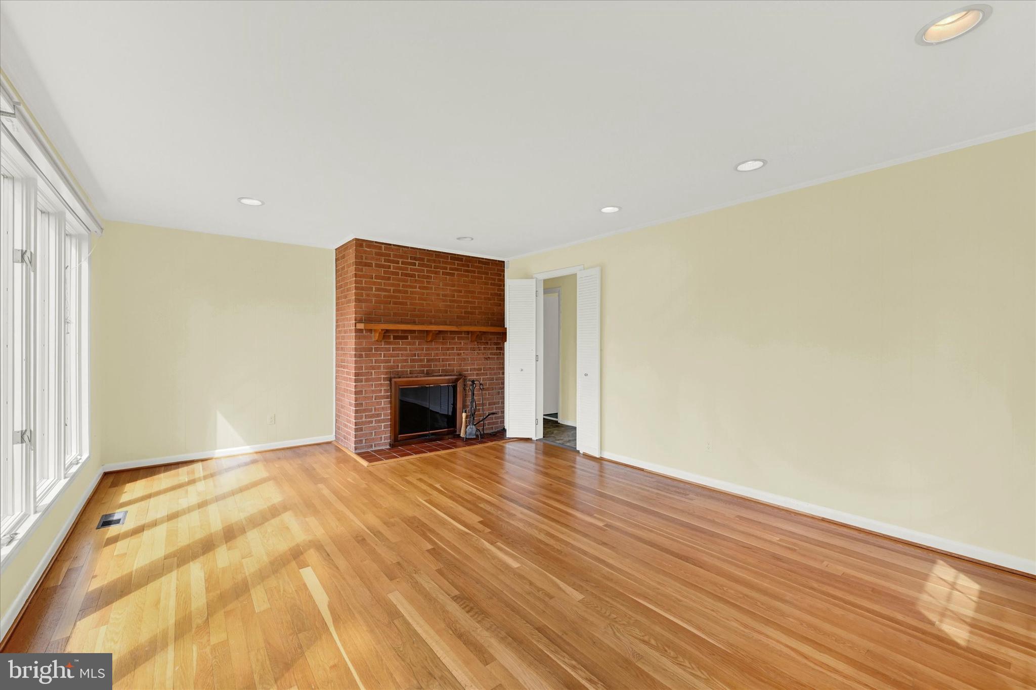 VALLEY WOOD - Residential