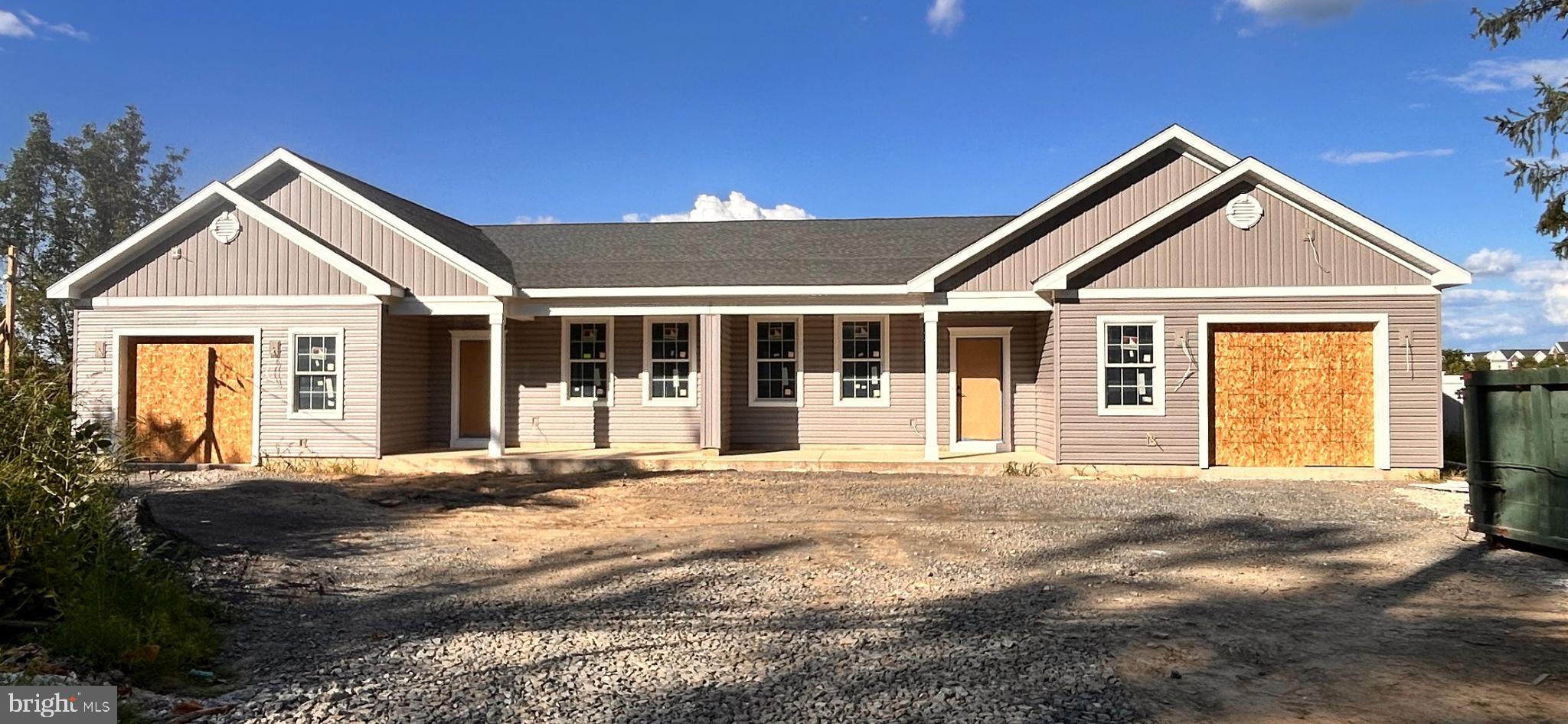 CARRIAGE HILL - Residential