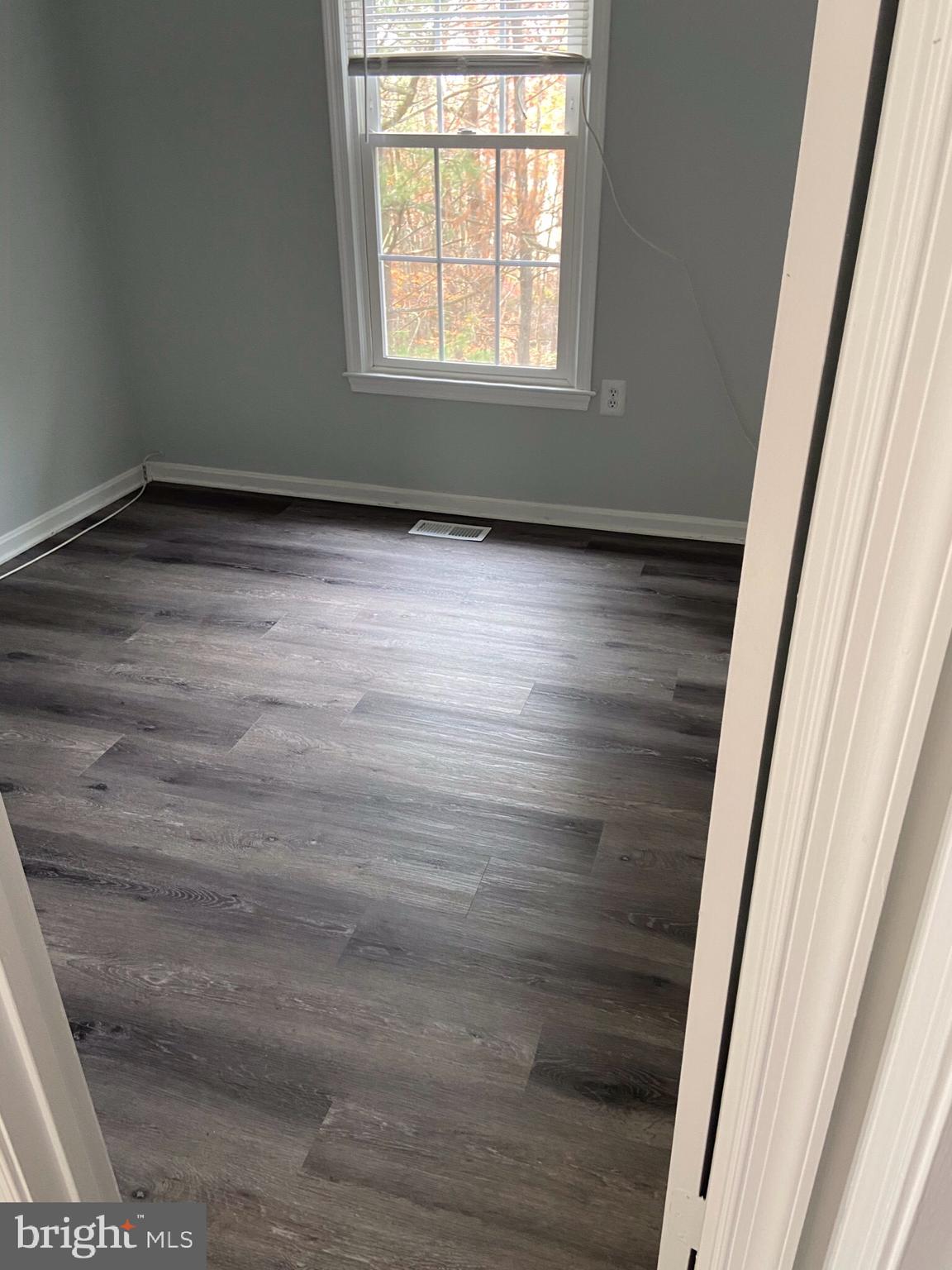 ROLLING FOREST - Residential Lease