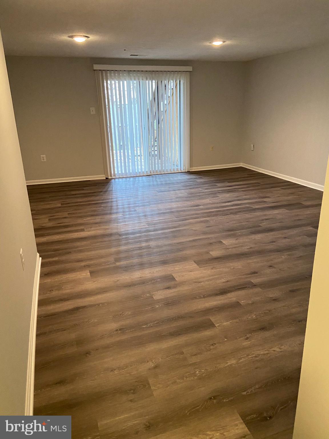 ROLLING FOREST - Residential Lease