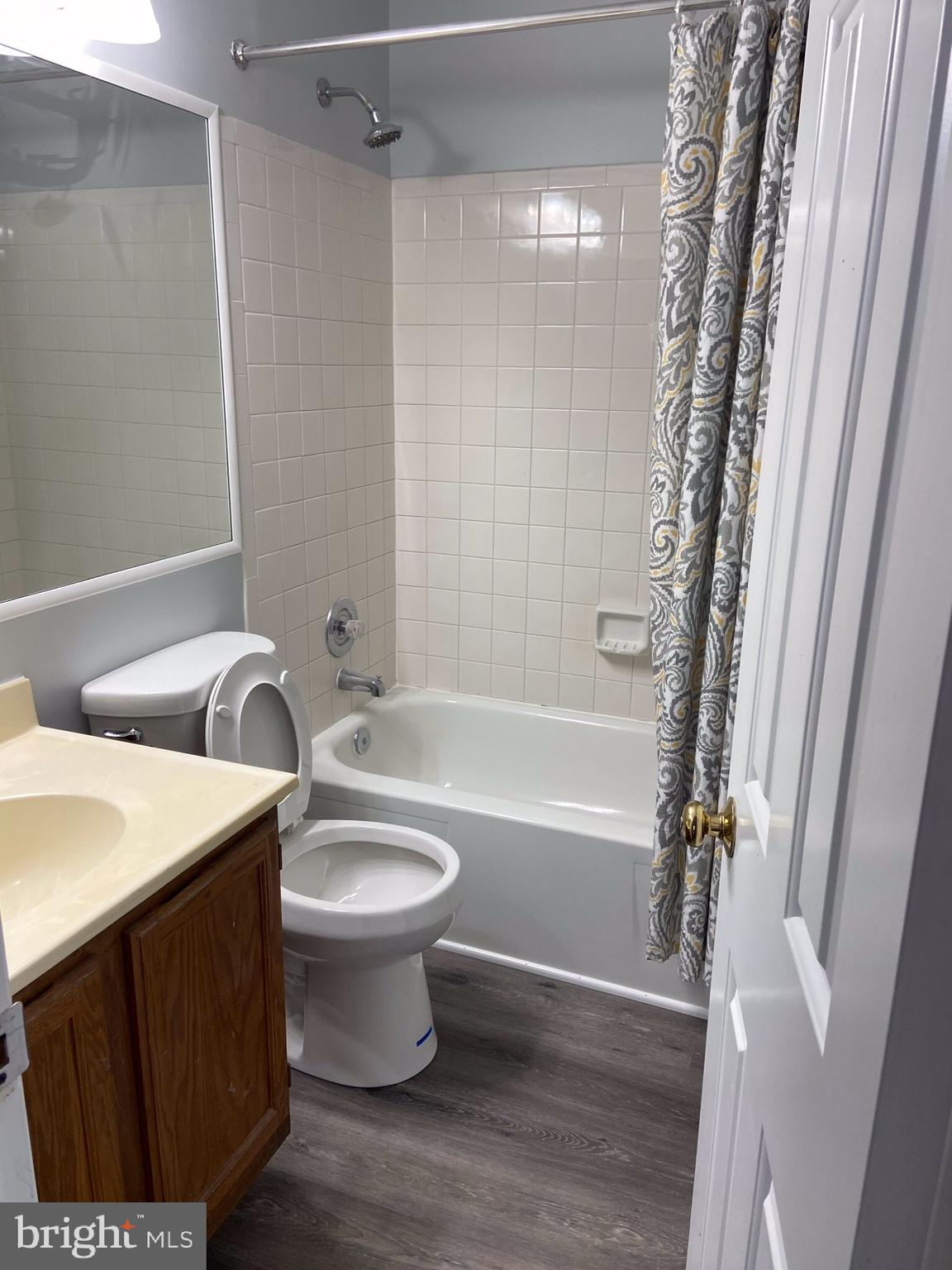 ROLLING FOREST - Residential Lease