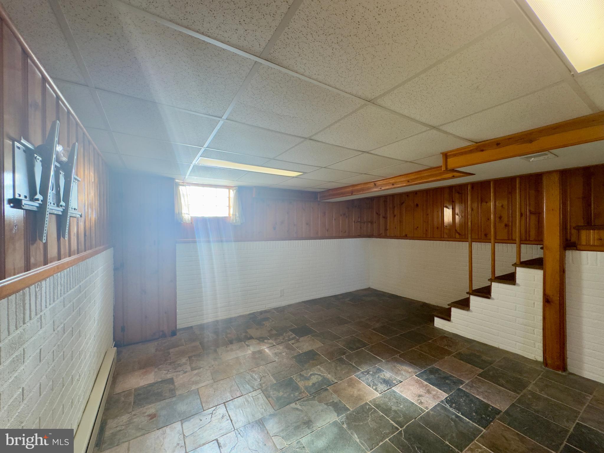 DUNDALK - Residential Lease