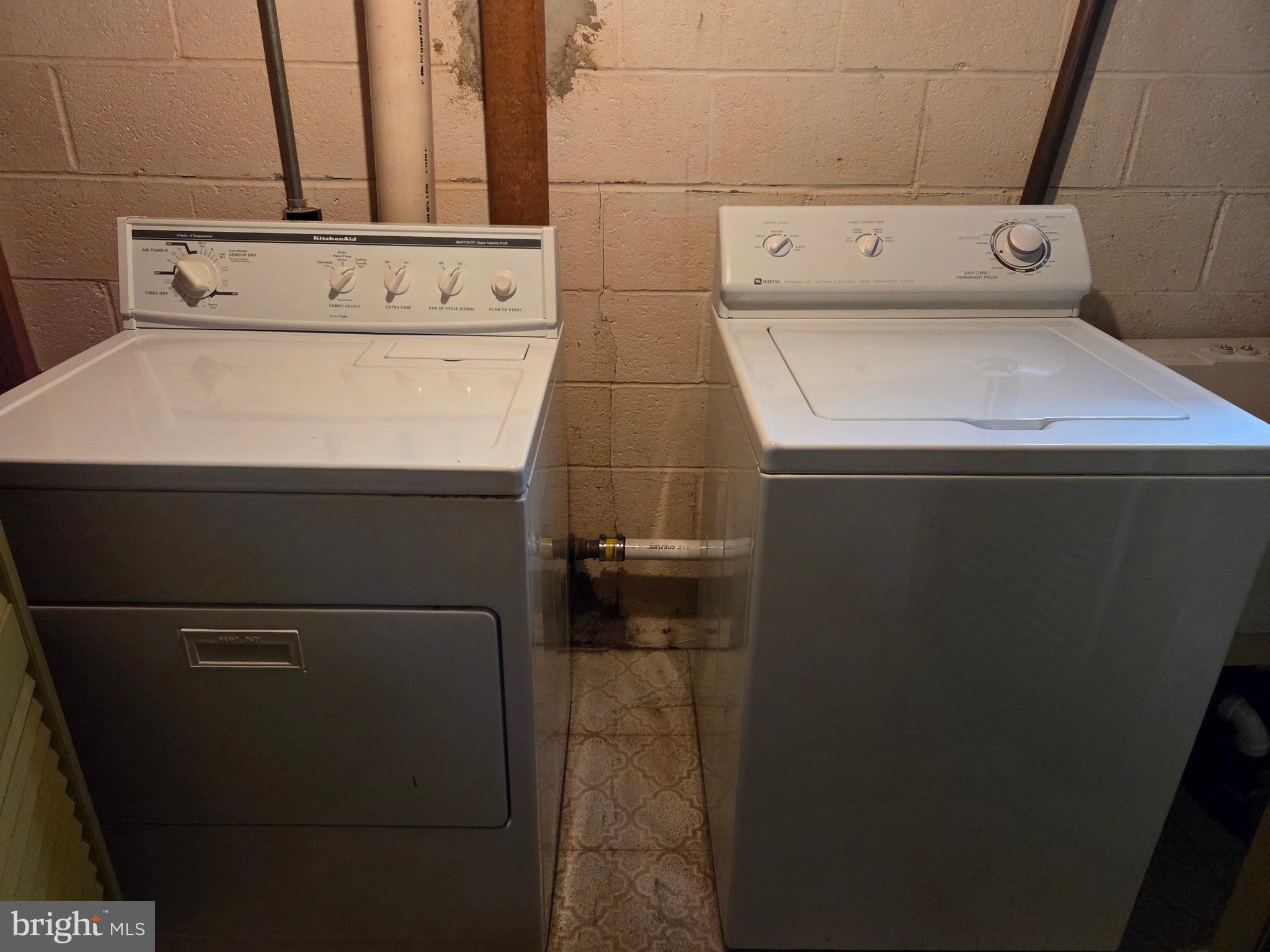 FAIRMONT - Residential