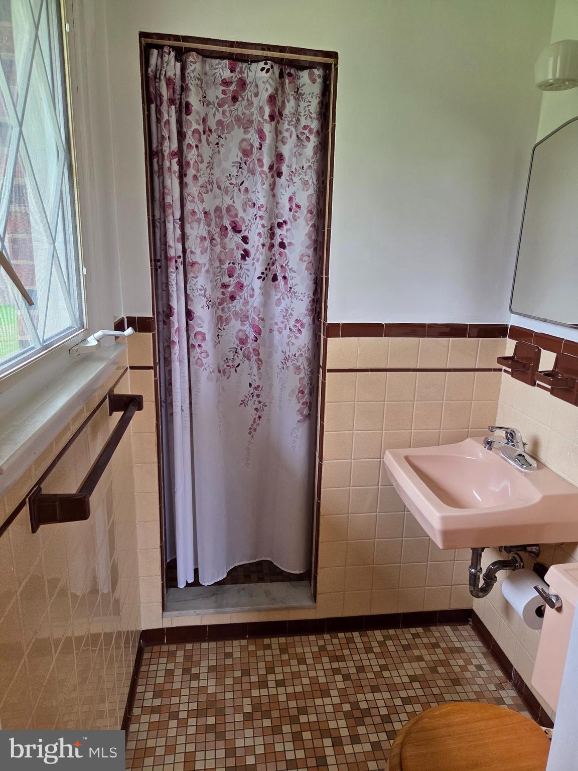 FAIRMONT - Residential