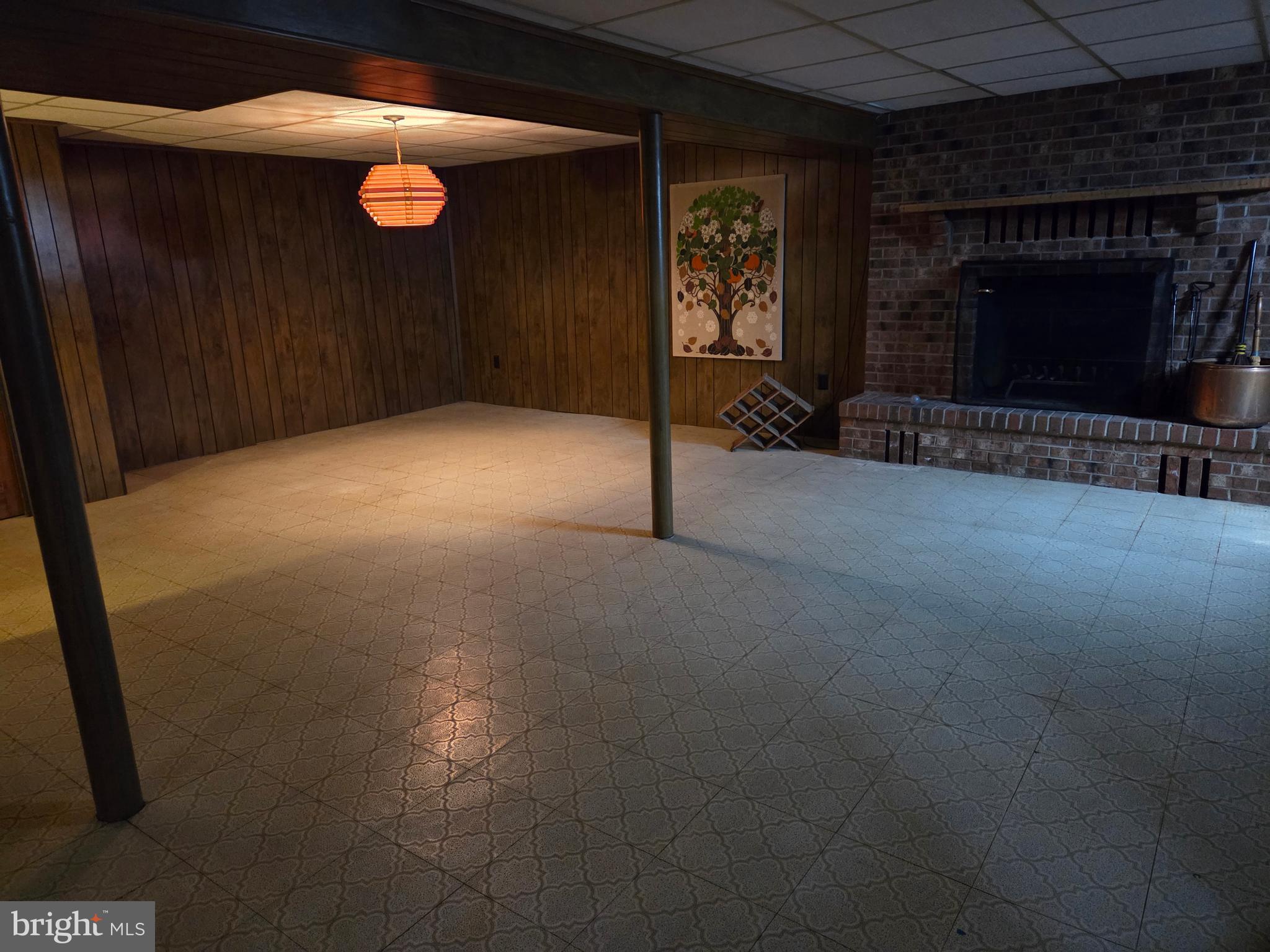 FAIRMONT - Residential