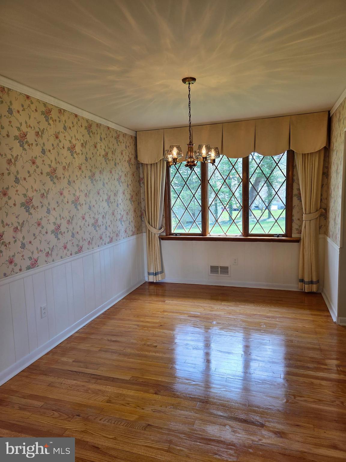 FAIRMONT - Residential