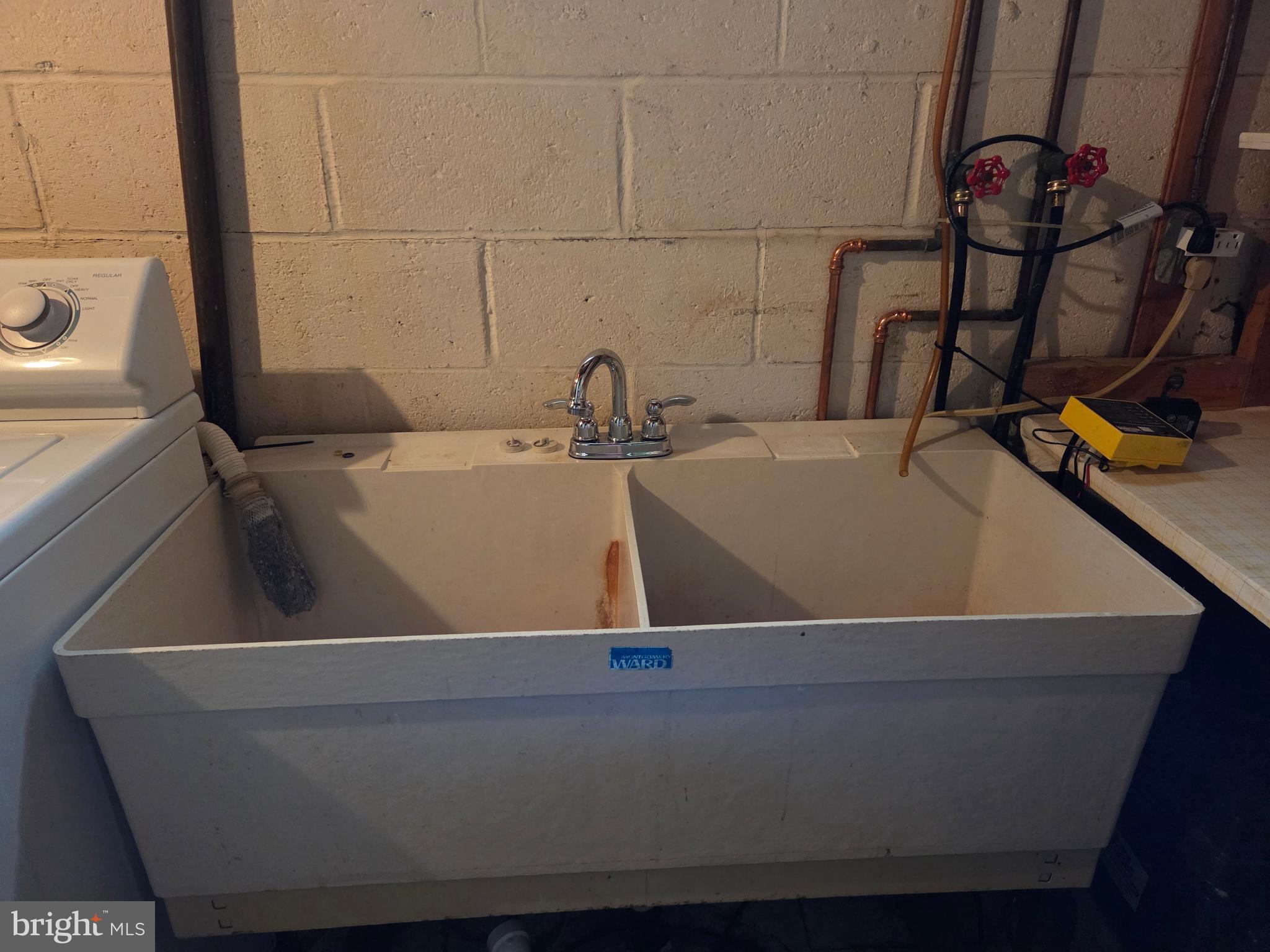 FAIRMONT - Residential