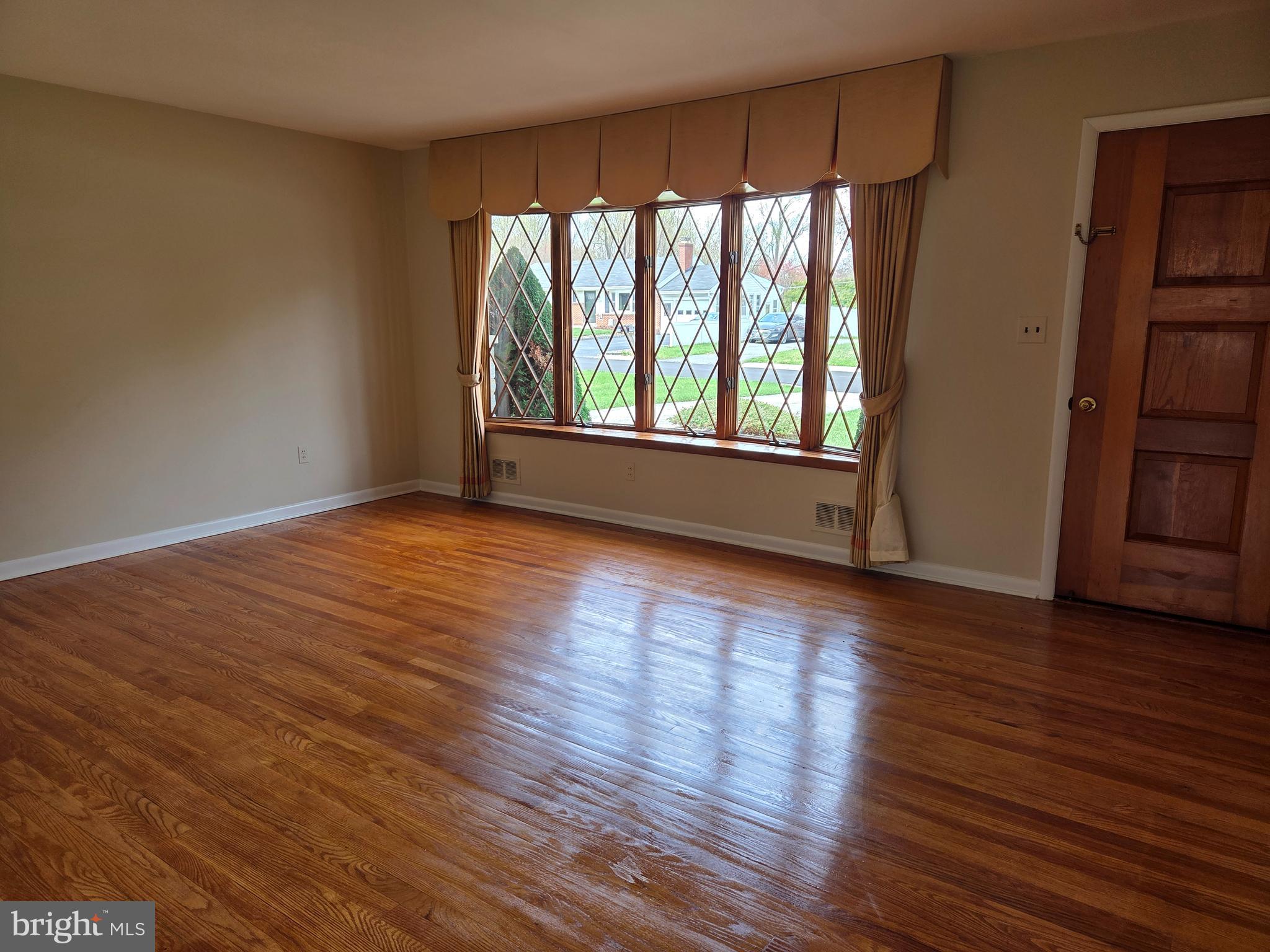 FAIRMONT - Residential