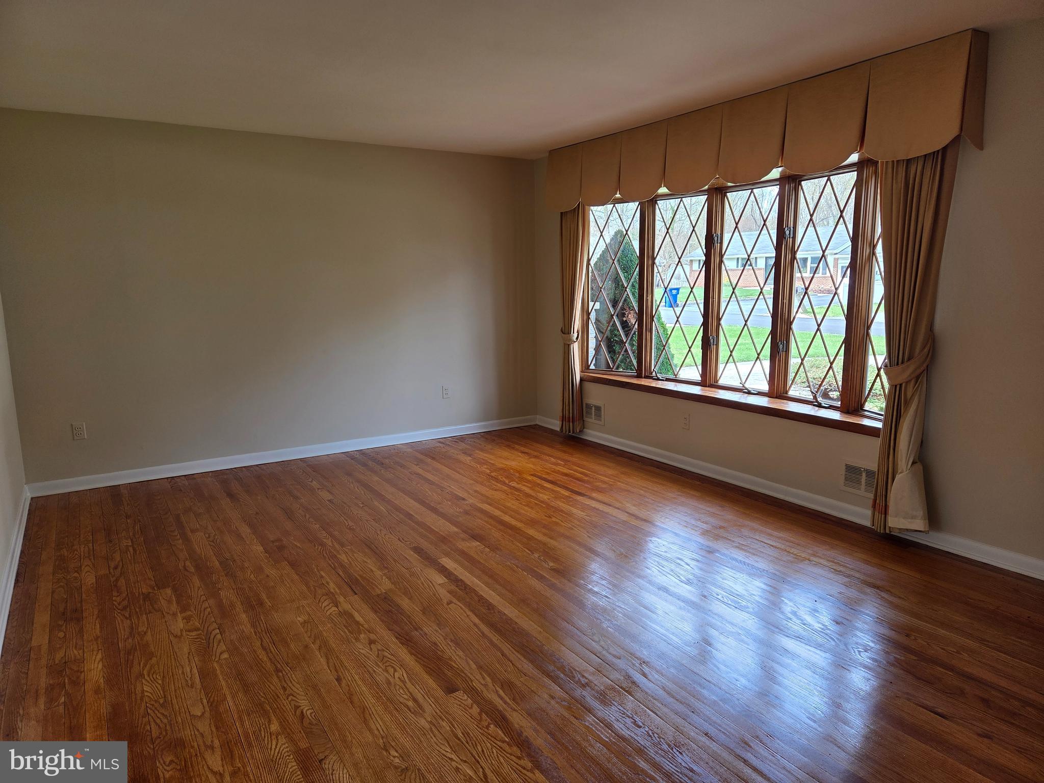 FAIRMONT - Residential