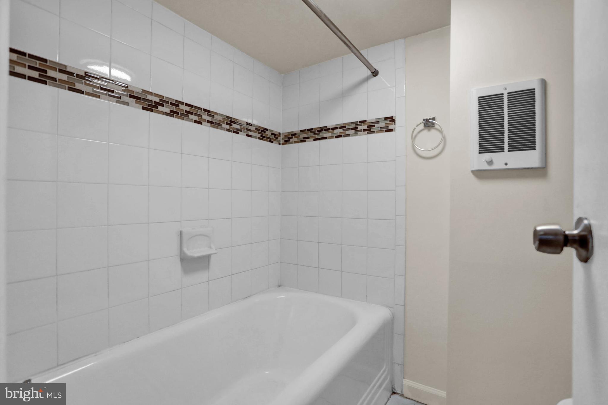 CURTIS BAY - Residential Lease