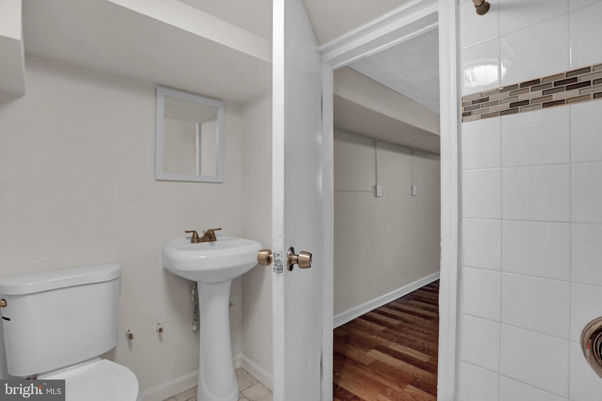 CURTIS BAY - Residential Lease