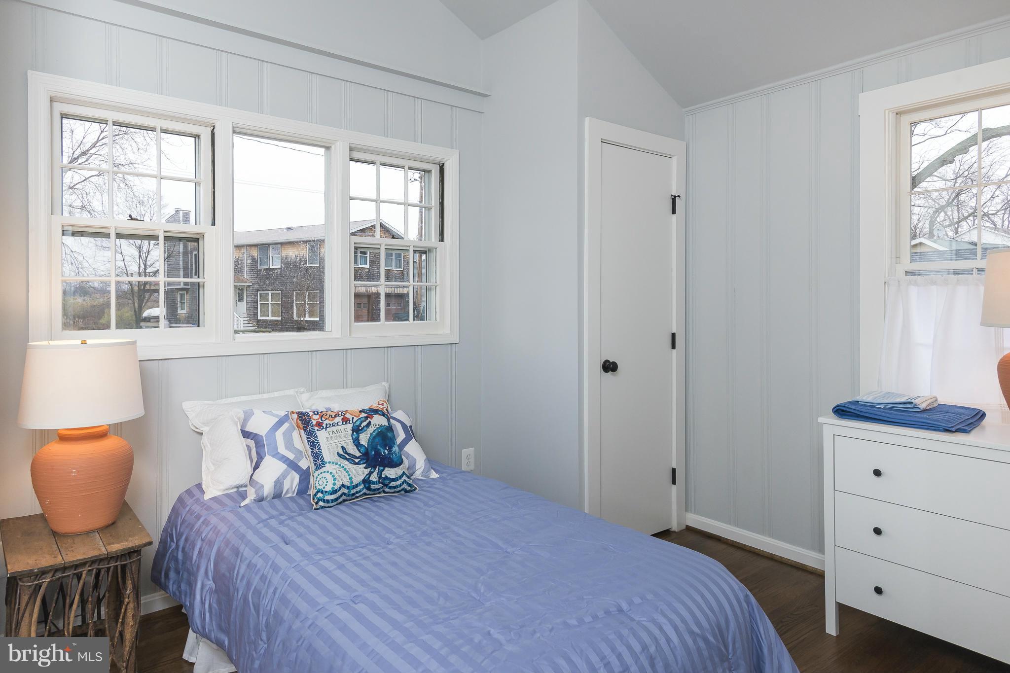 OWINGS BEACH - Residential