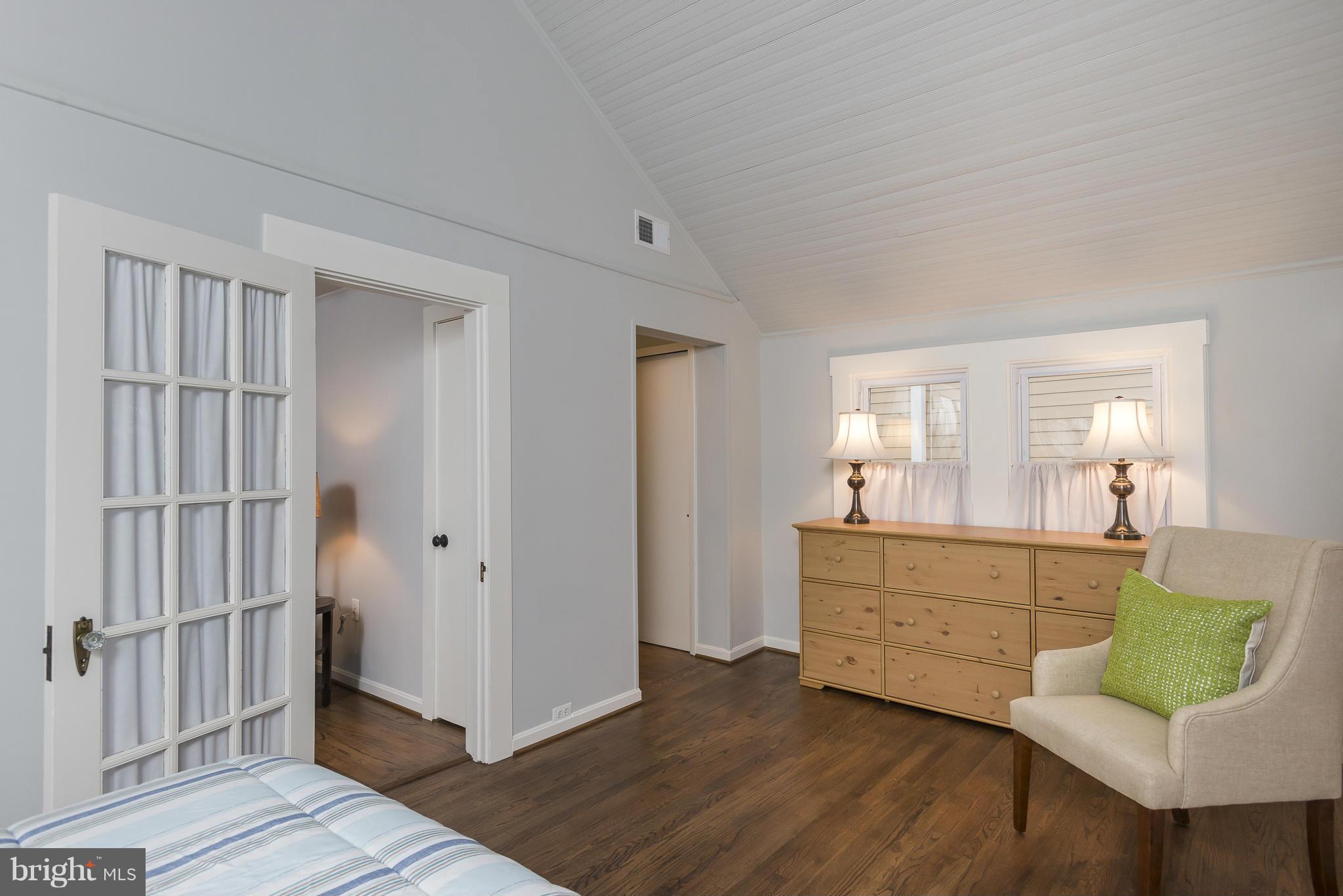 OWINGS BEACH - Residential