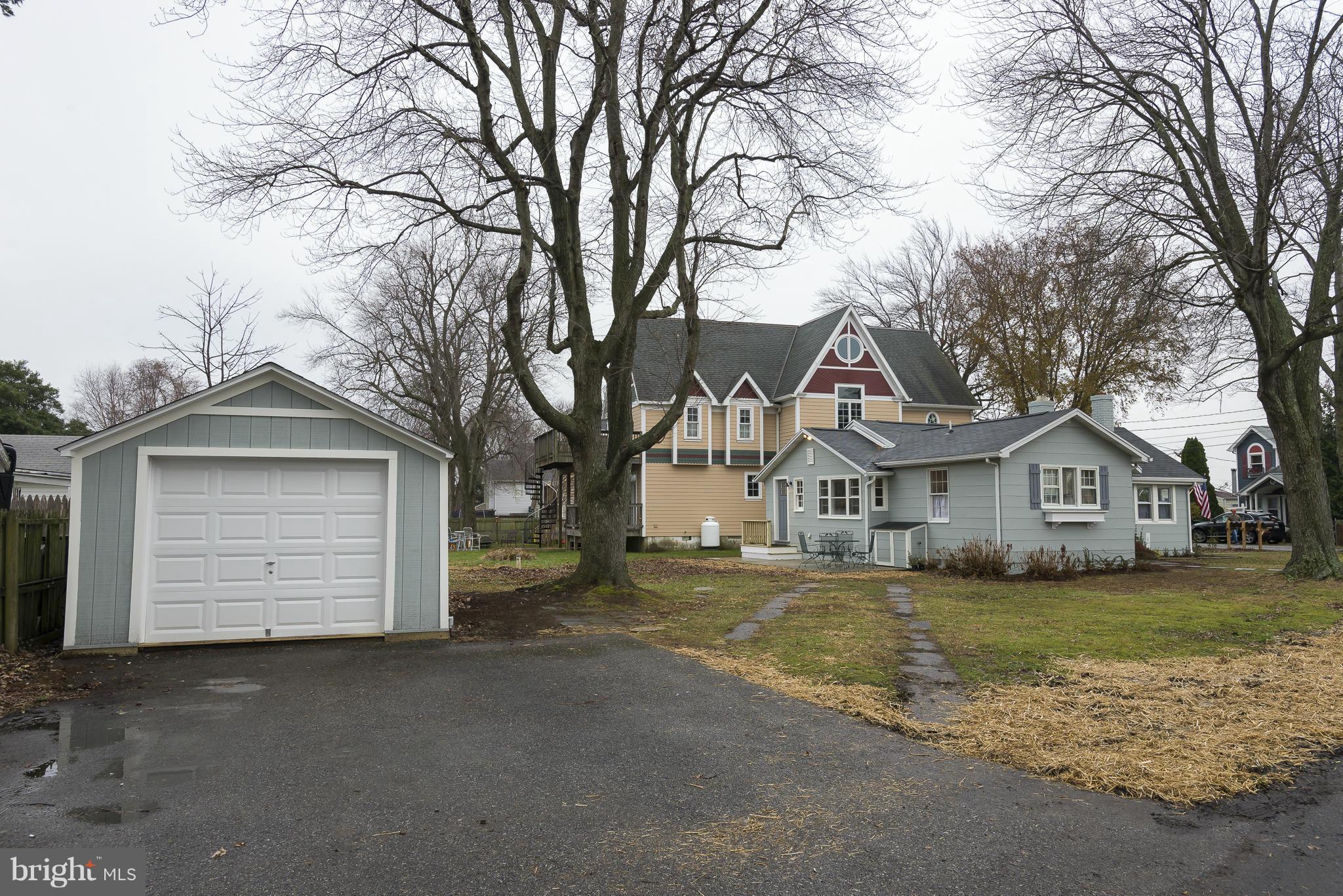 OWINGS BEACH - Residential
