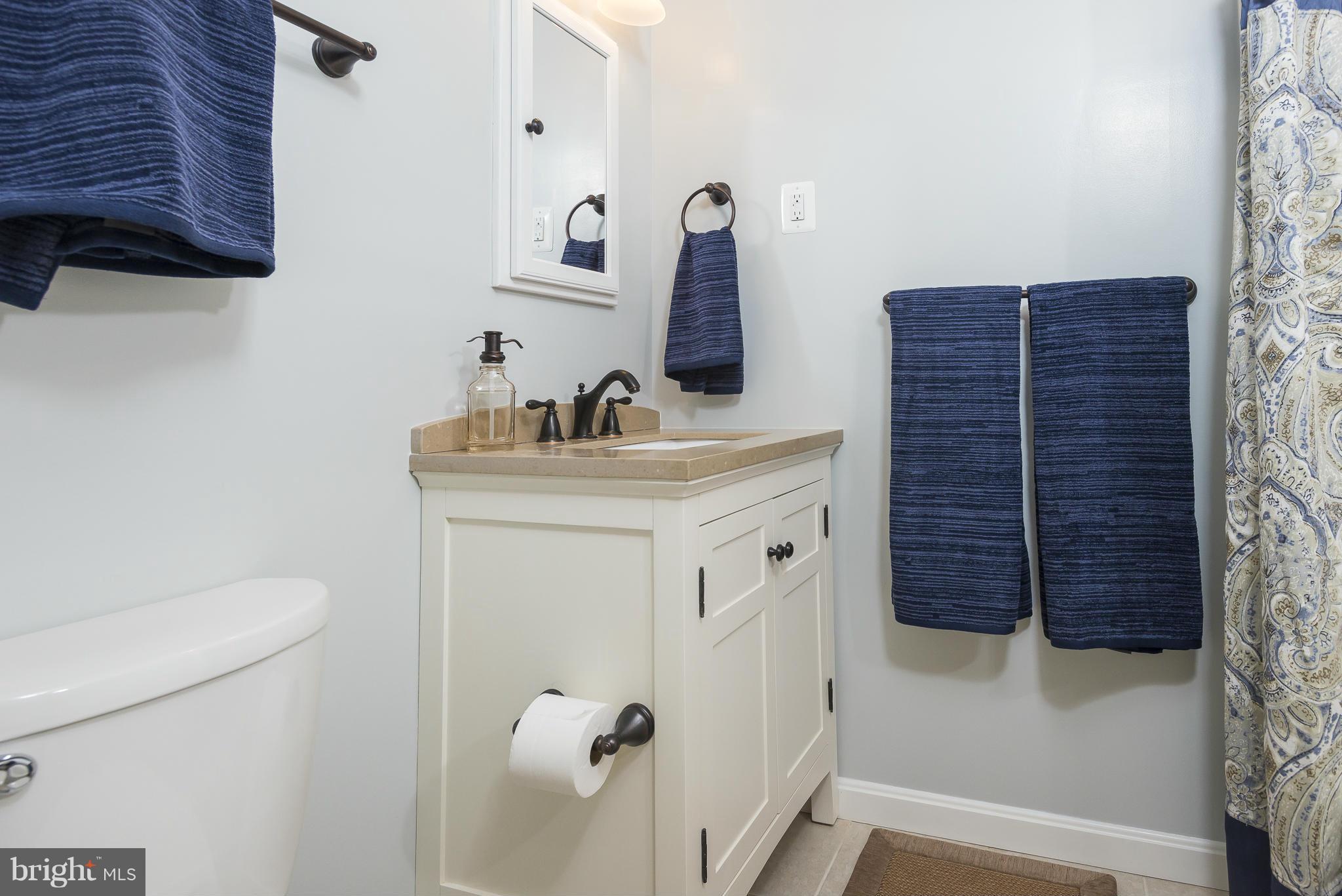 OWINGS BEACH - Residential