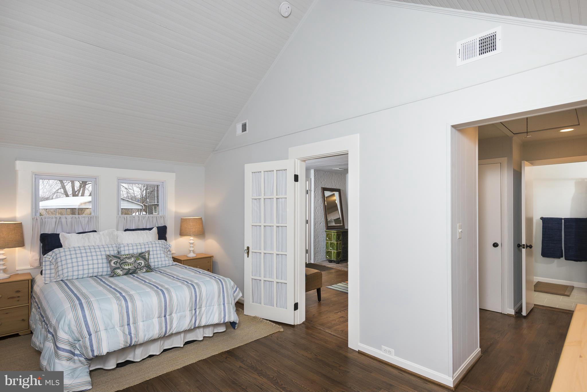 OWINGS BEACH - Residential