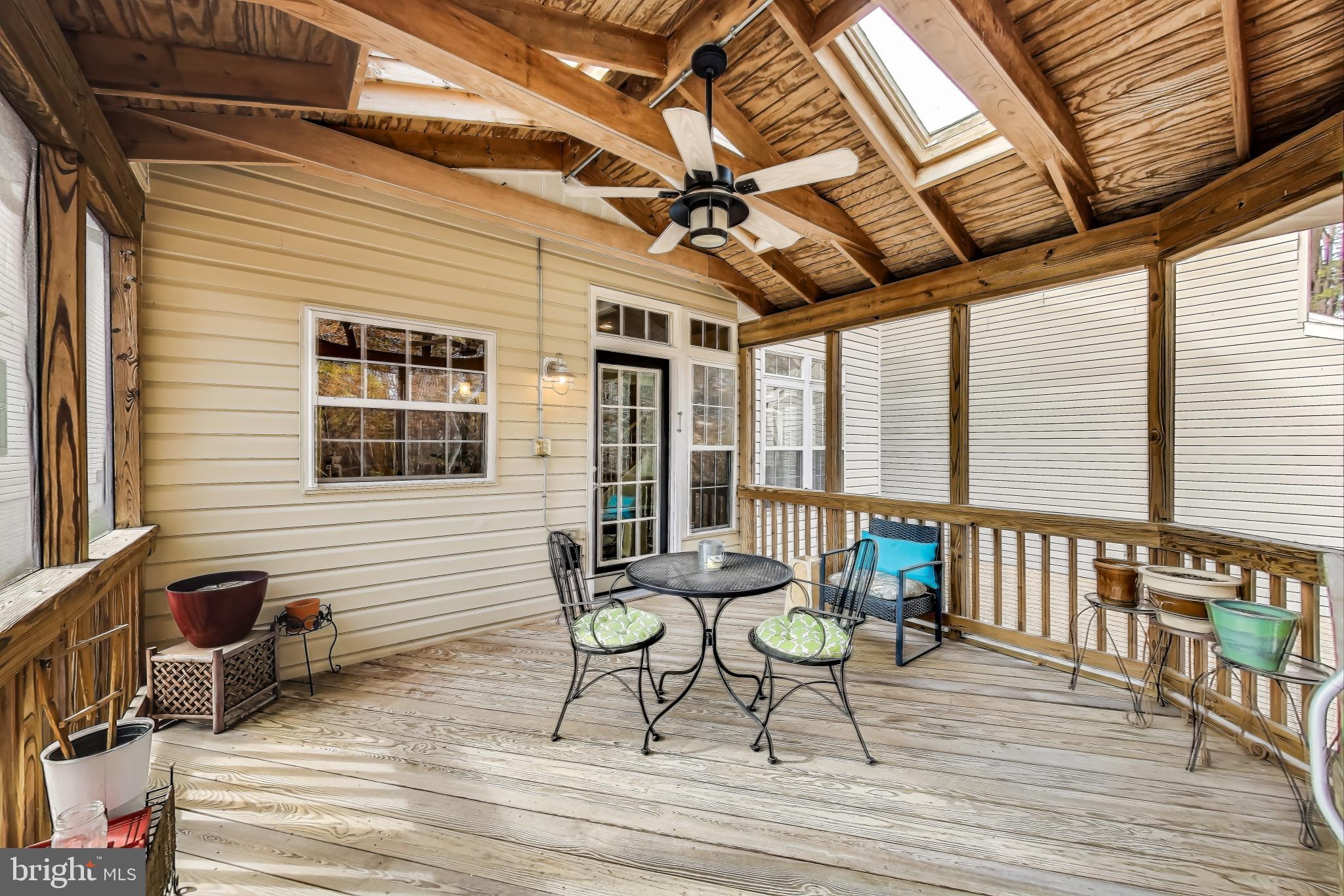 RUSSETT - Residential