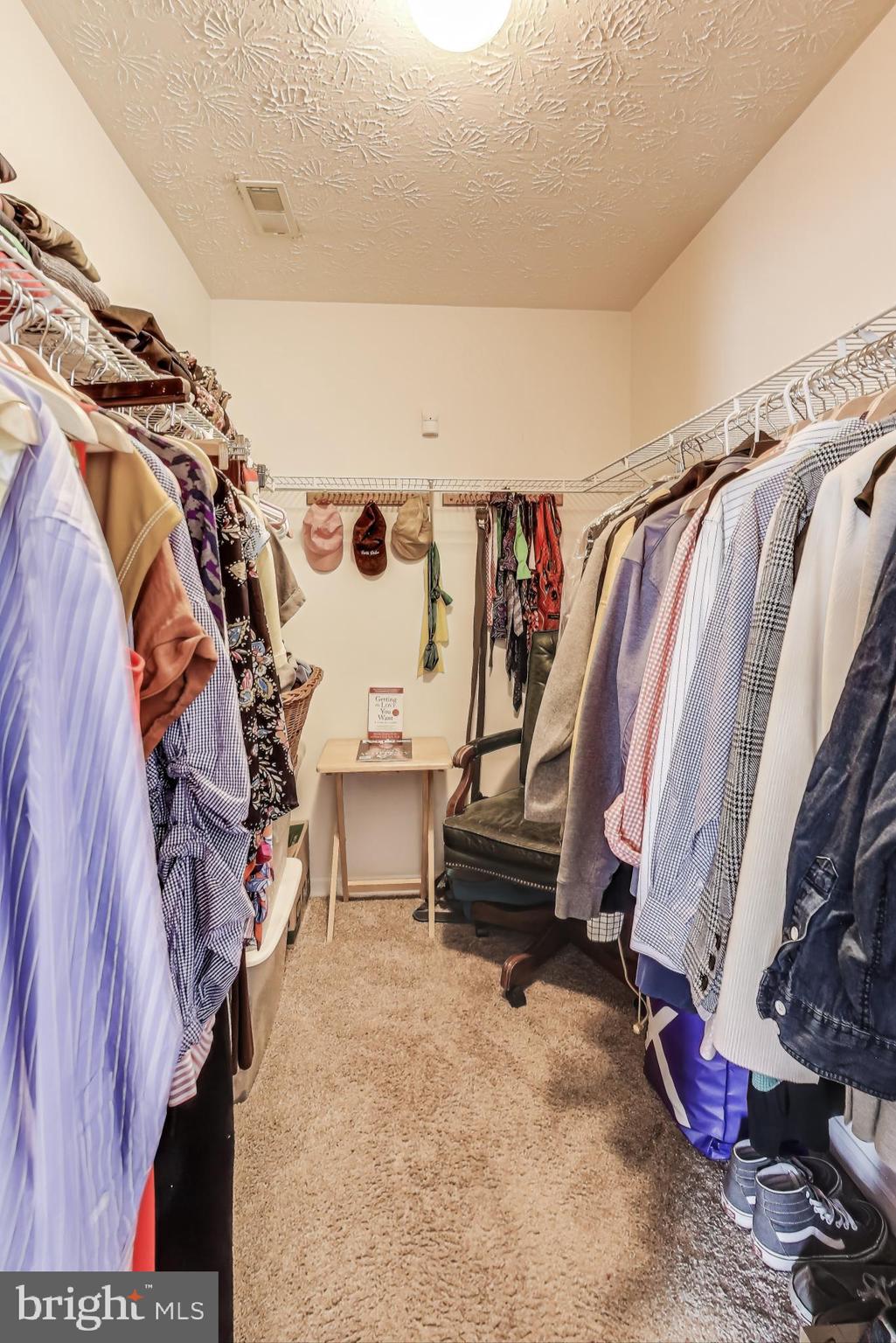 RUSSETT - Residential