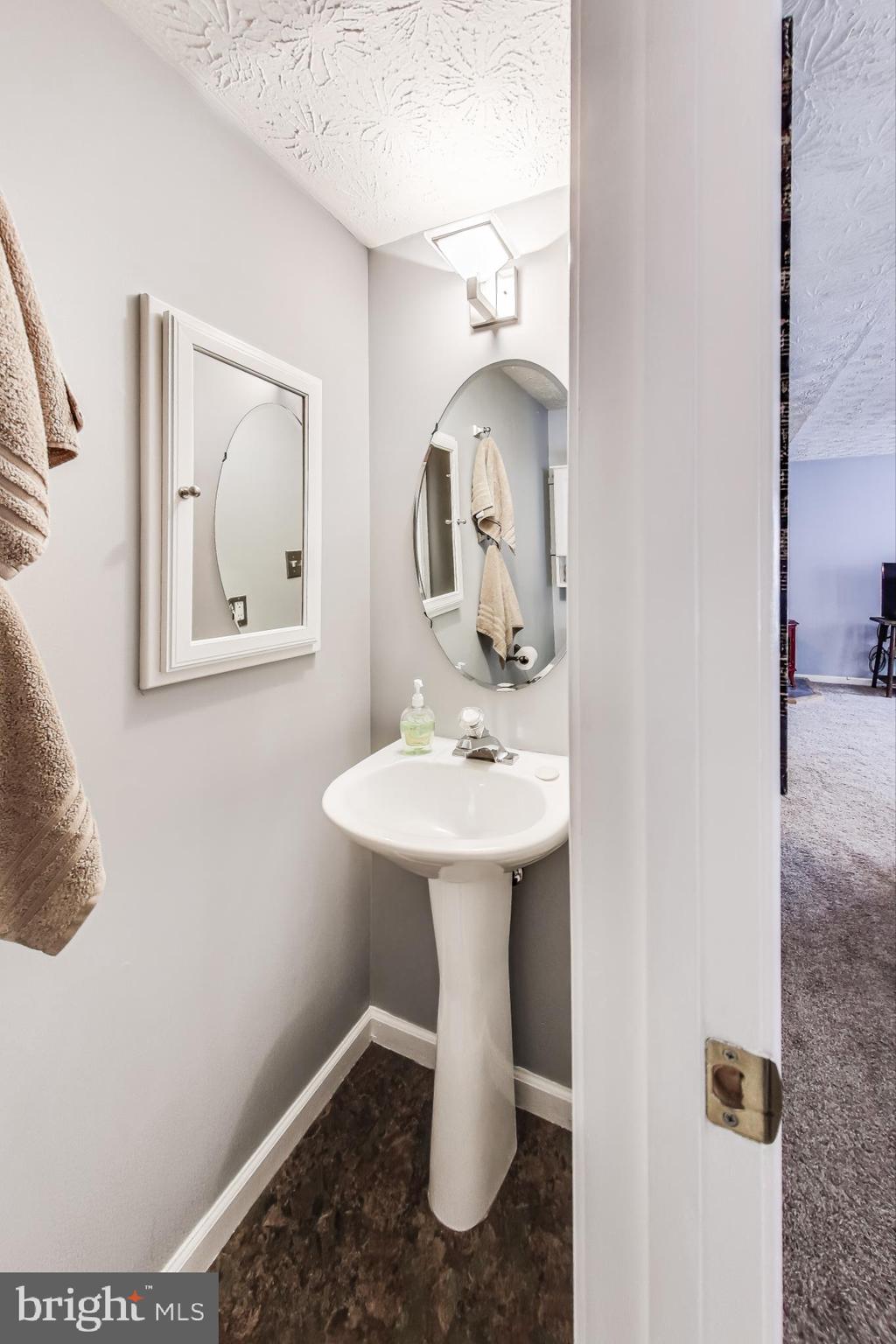 RUSSETT - Residential