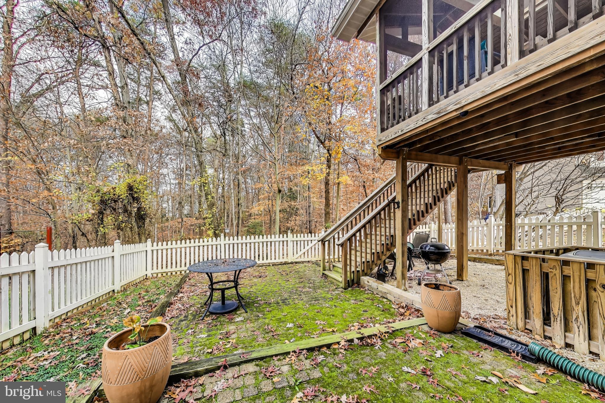 RUSSETT - Residential