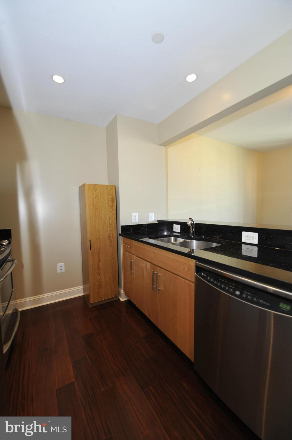 THE JAMIESON - Residential Lease