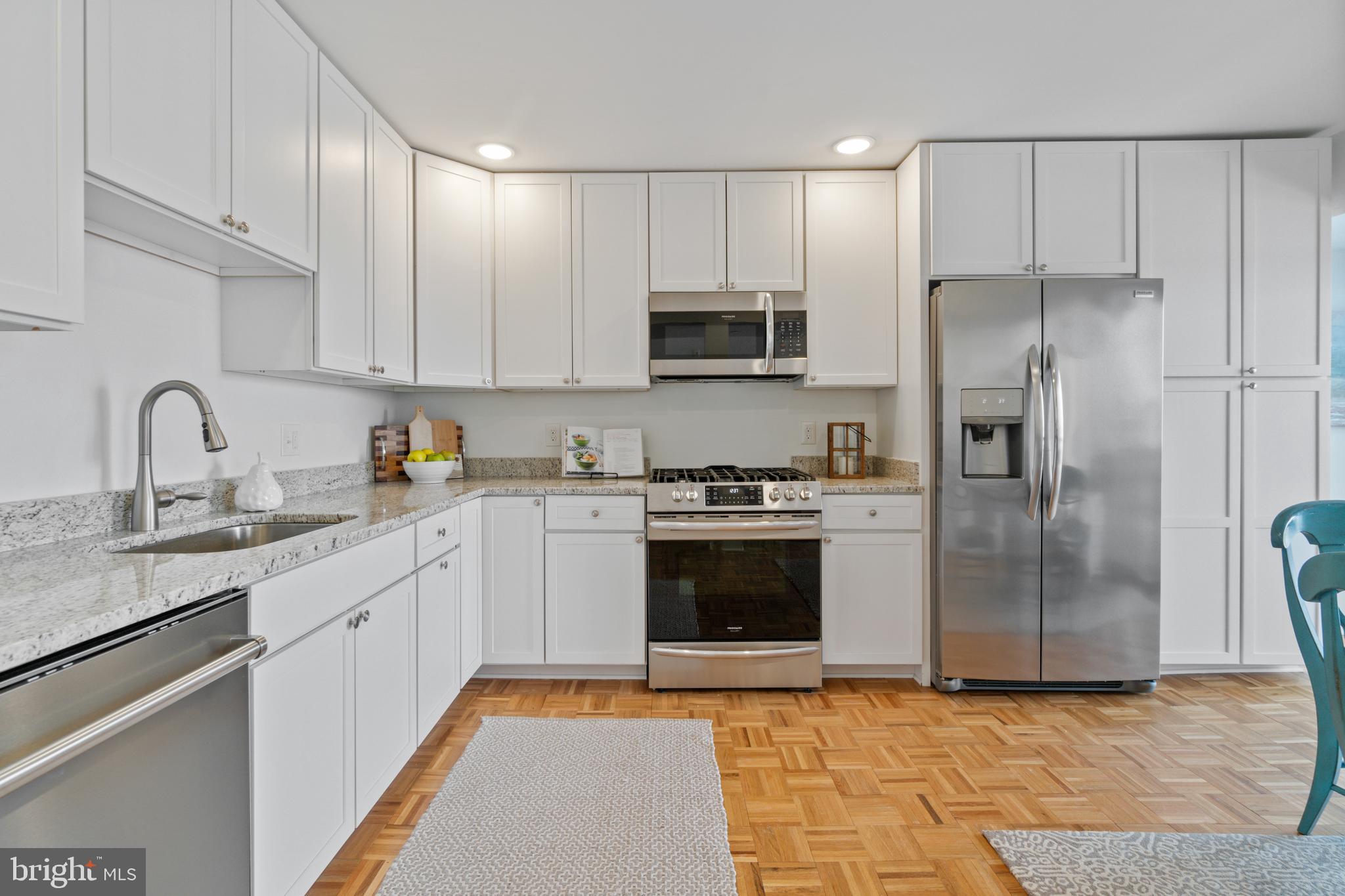 SEVERN HOUSE - Residential