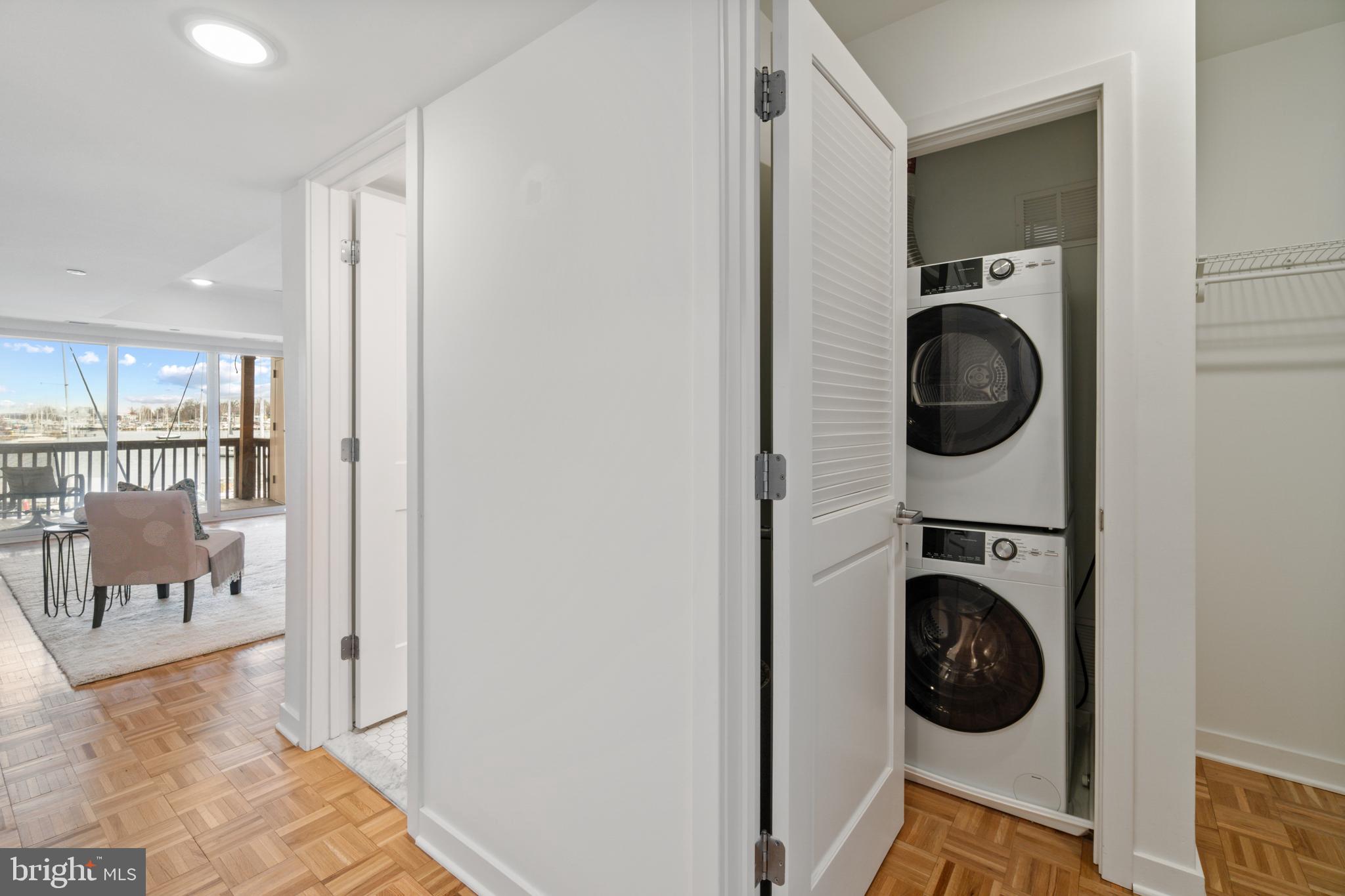 SEVERN HOUSE - Residential