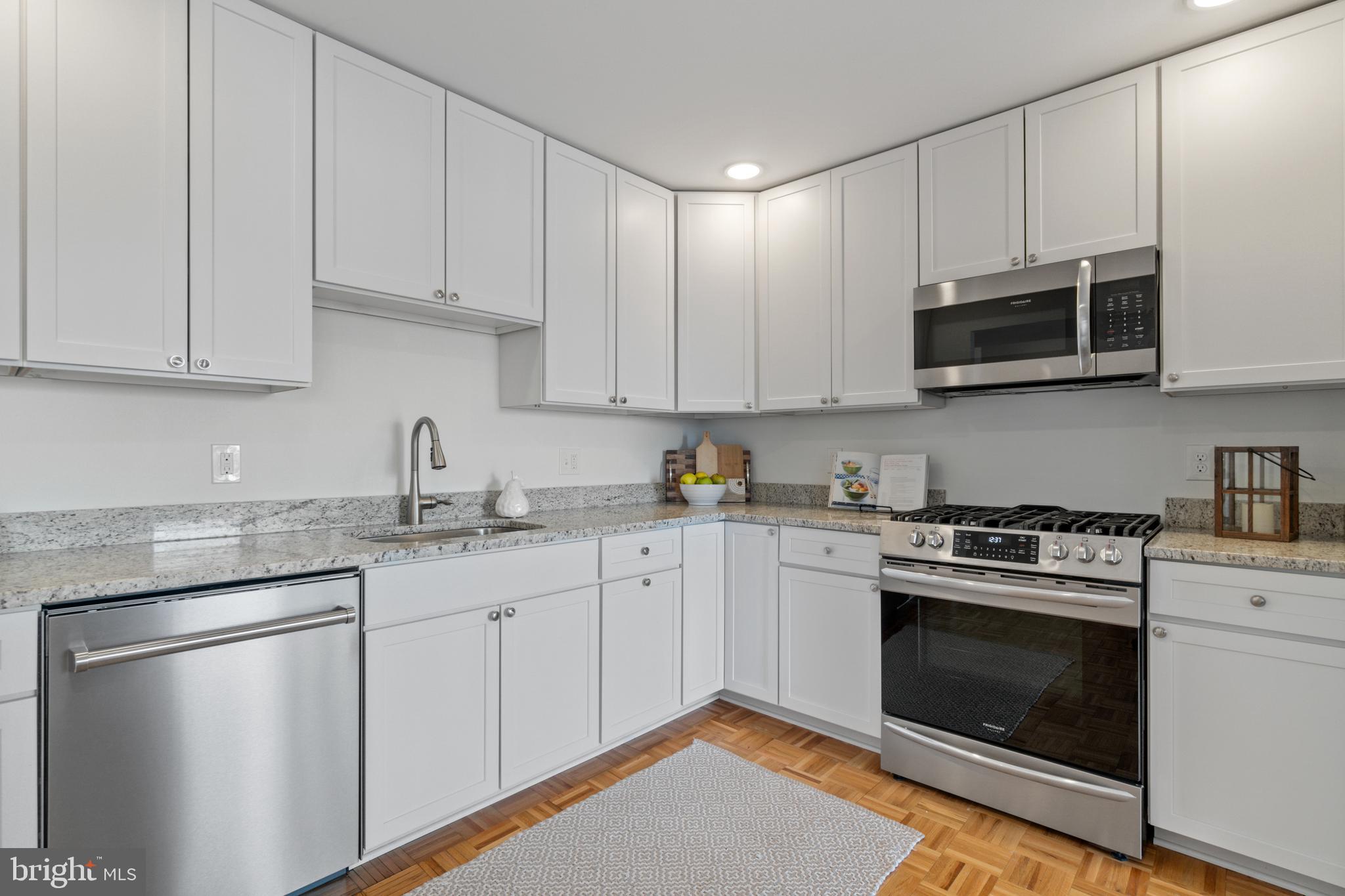 SEVERN HOUSE - Residential