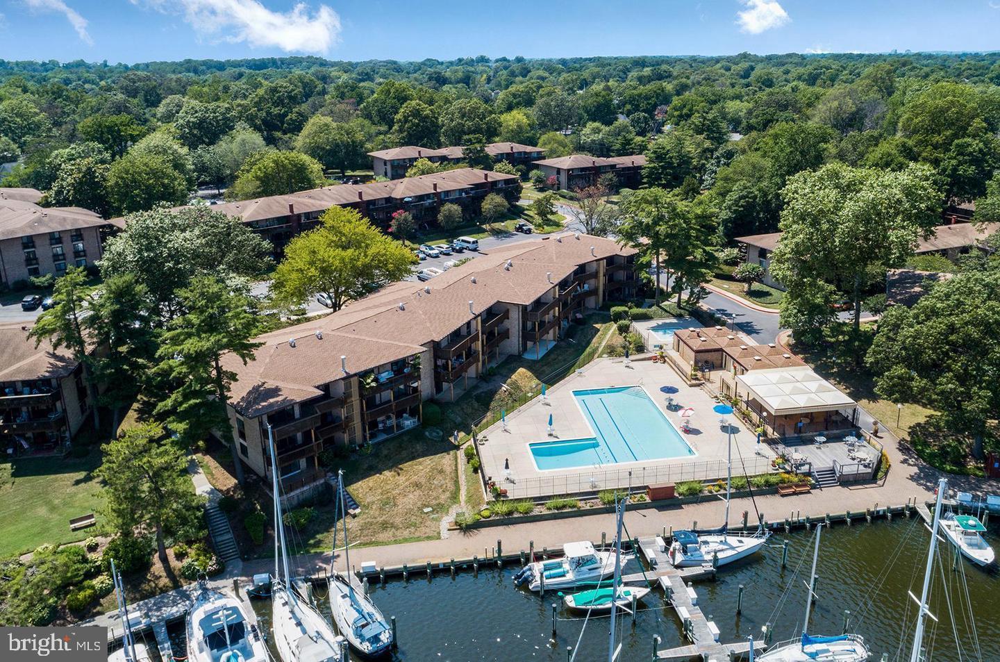 SEVERN HOUSE - Residential