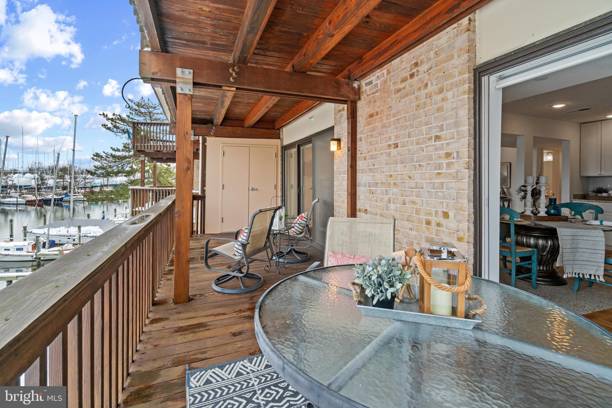 SEVERN HOUSE - Residential