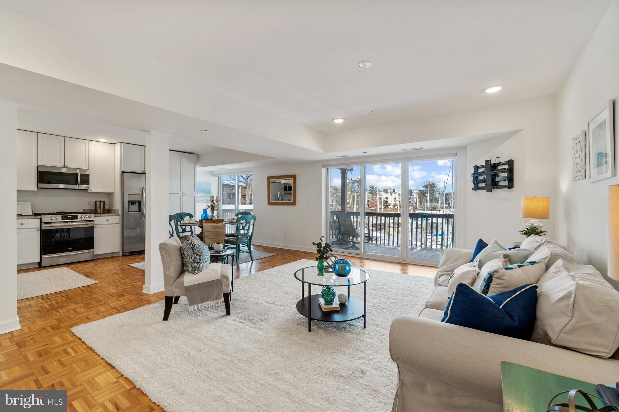 SEVERN HOUSE - Residential