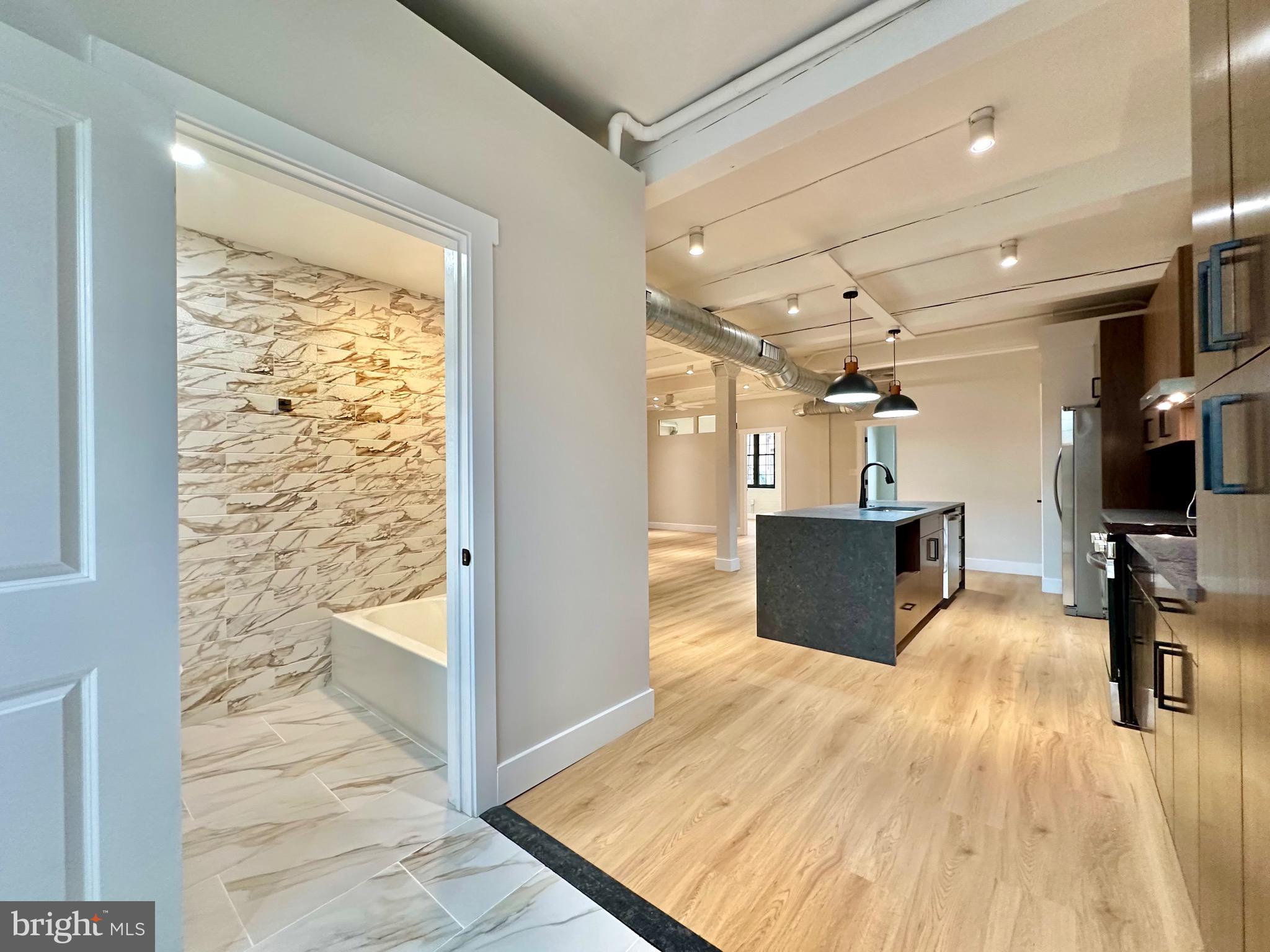 GERMANTOWN (EAST) - Residential Lease