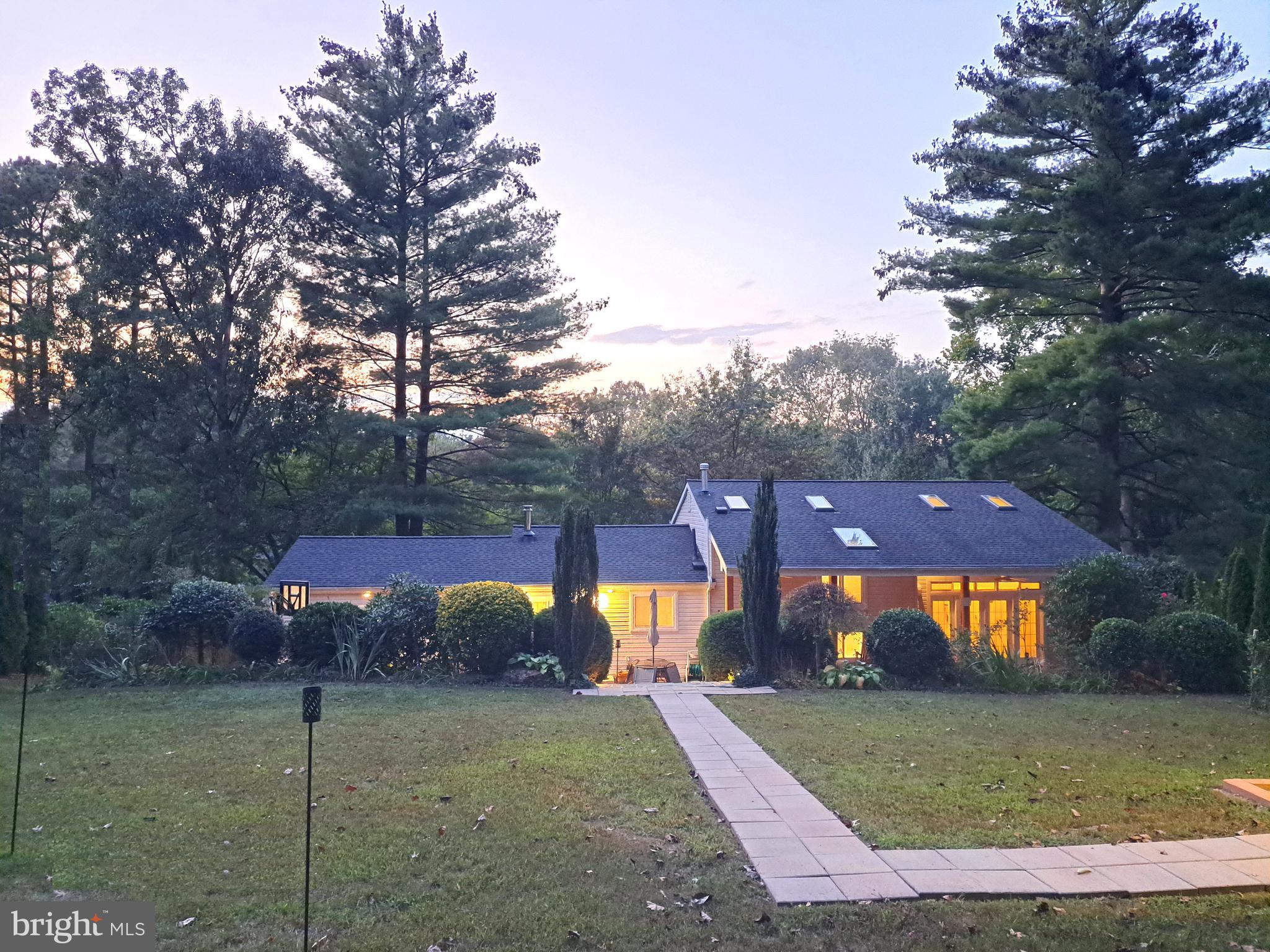 RESTON - Residential