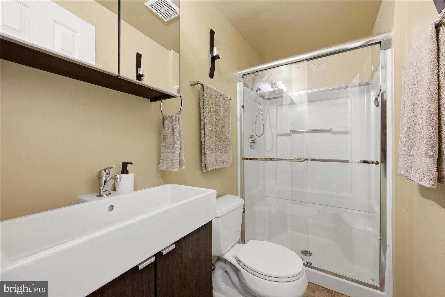 RESTON - Residential