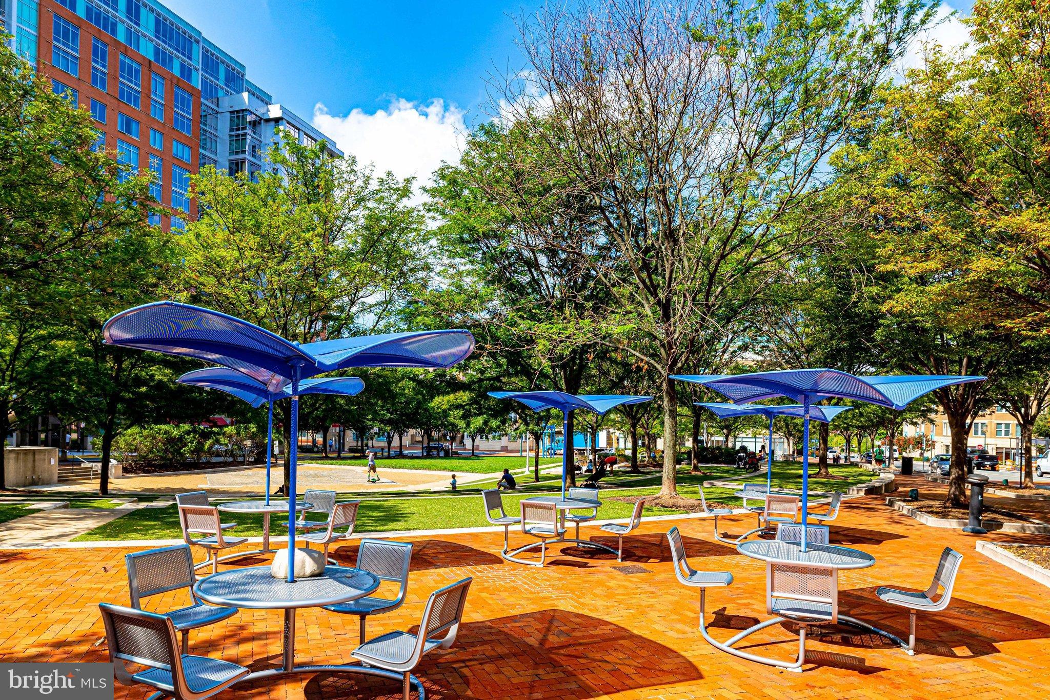 RESTON - Residential
