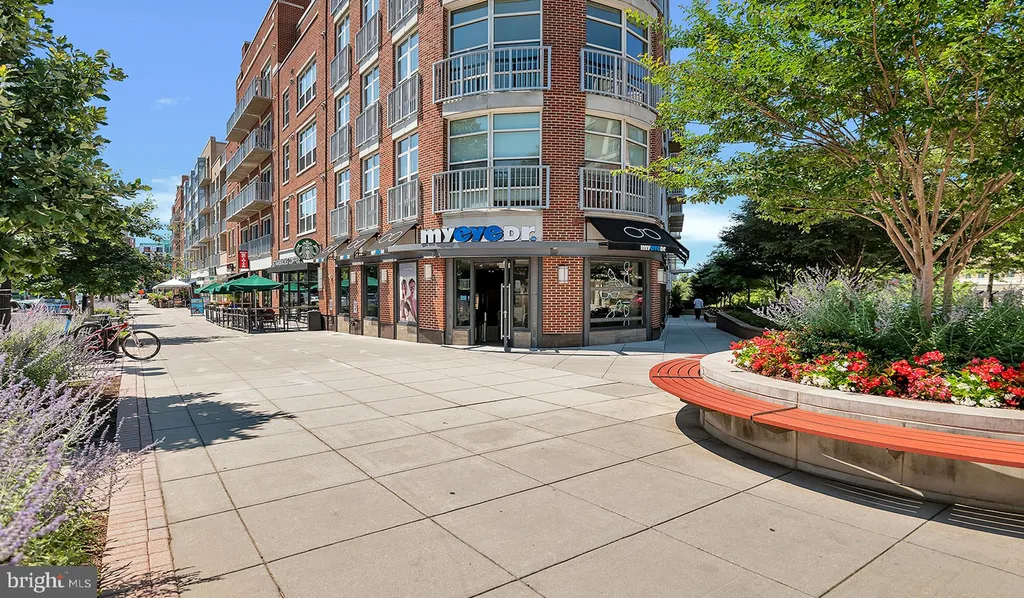 Additional image 18 of 3401 38th Street NW Unit T27-303, Washington, DC 20016