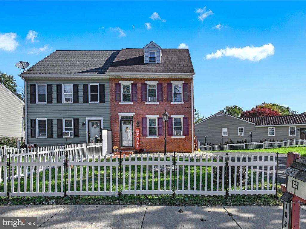 Photo of 103 Westmore Way, Lancaster, PA 17603 (MLS # PALA2059078)