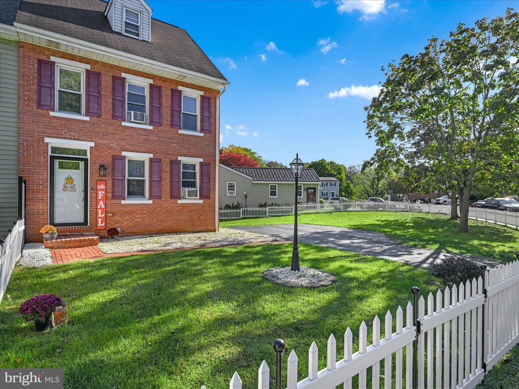 Photo of 103 Westmore Way, Lancaster, PA 17603 (MLS # PALA2059078)