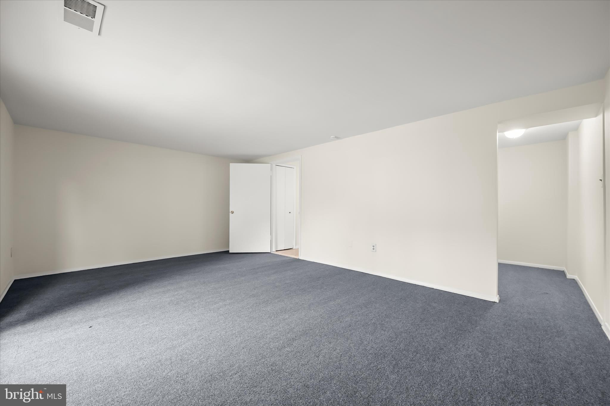 VILLAGE OF OWEN BROWN - Residential