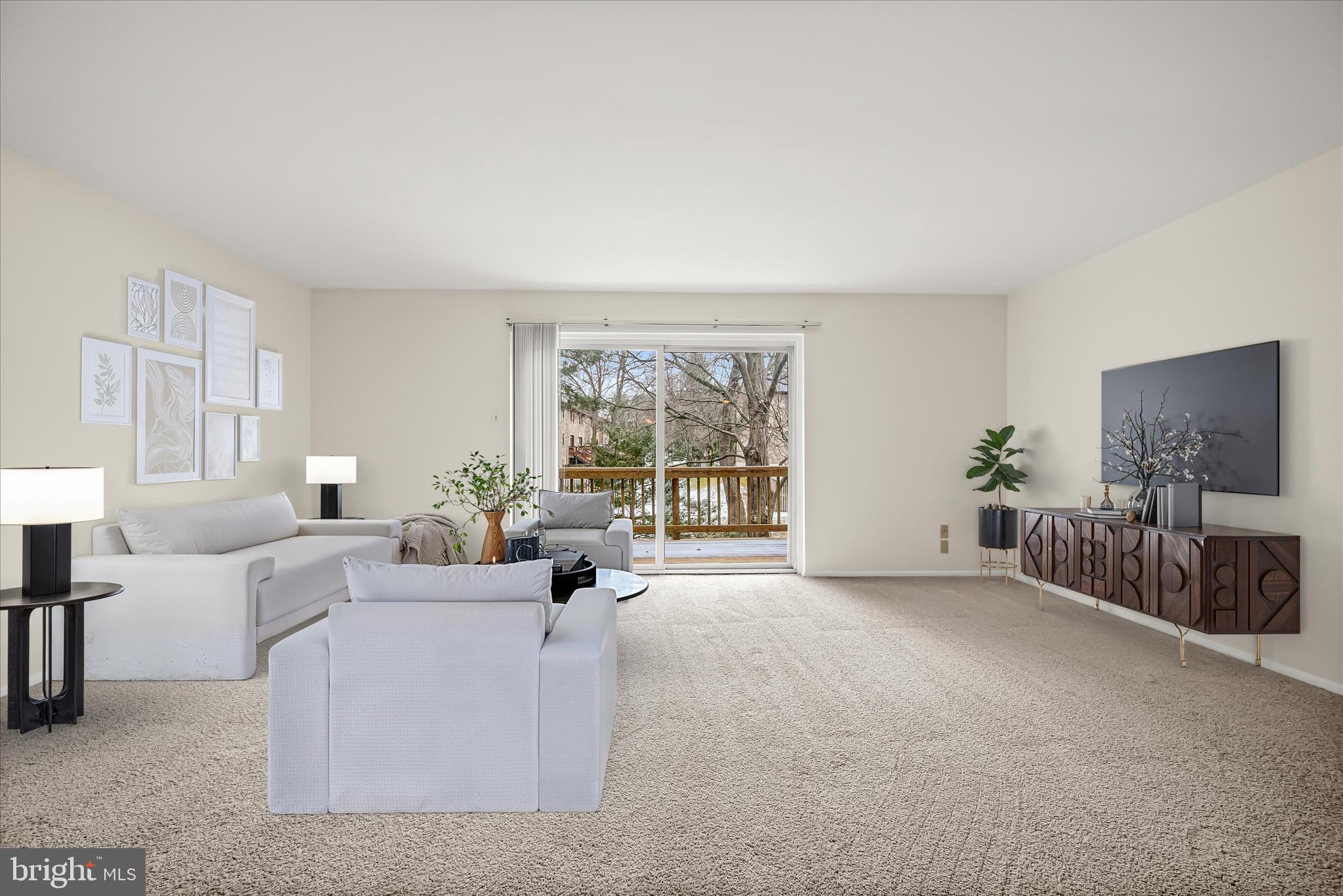 7020 KNIGHTHOOD LANE SW