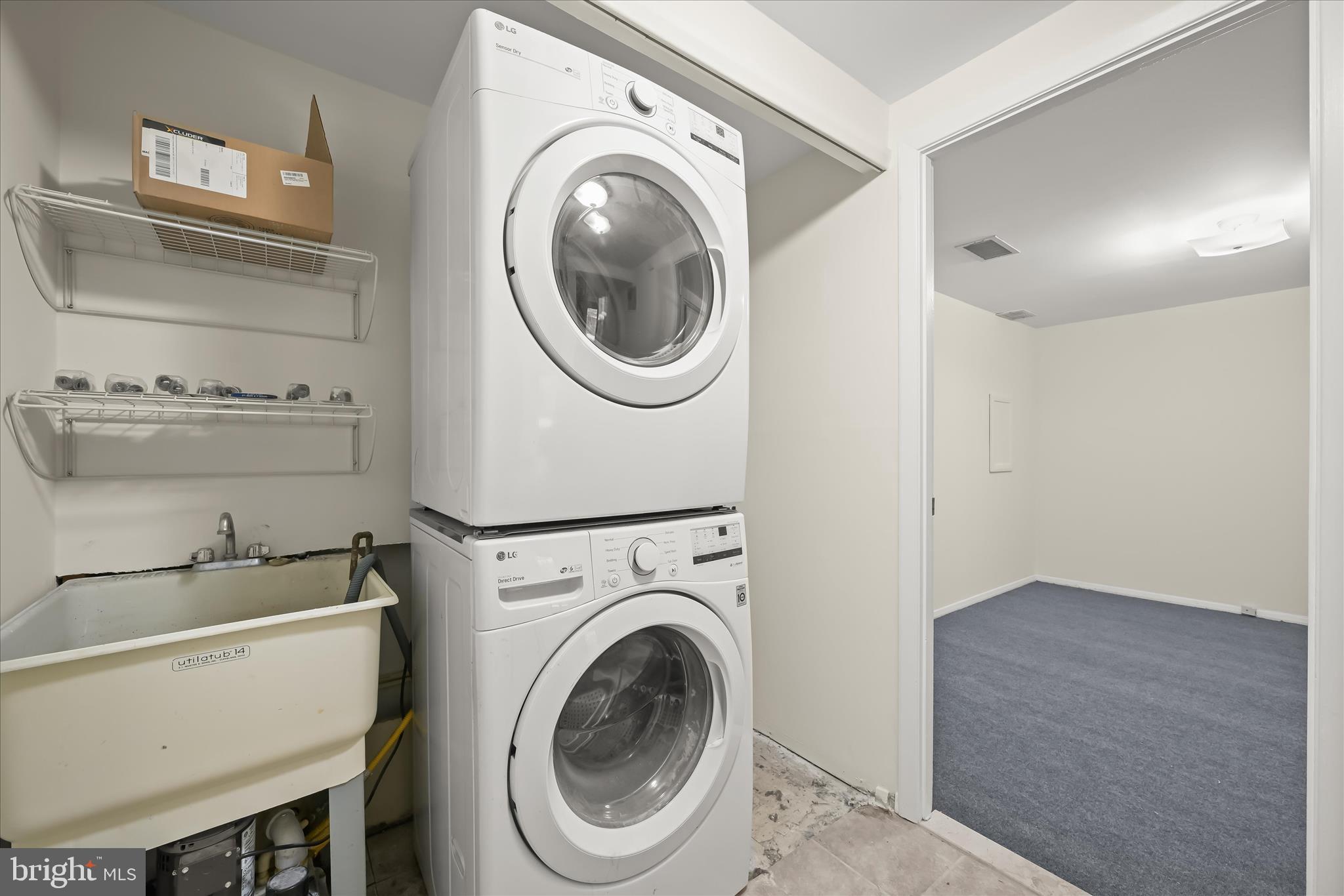 VILLAGE OF OWEN BROWN - Residential